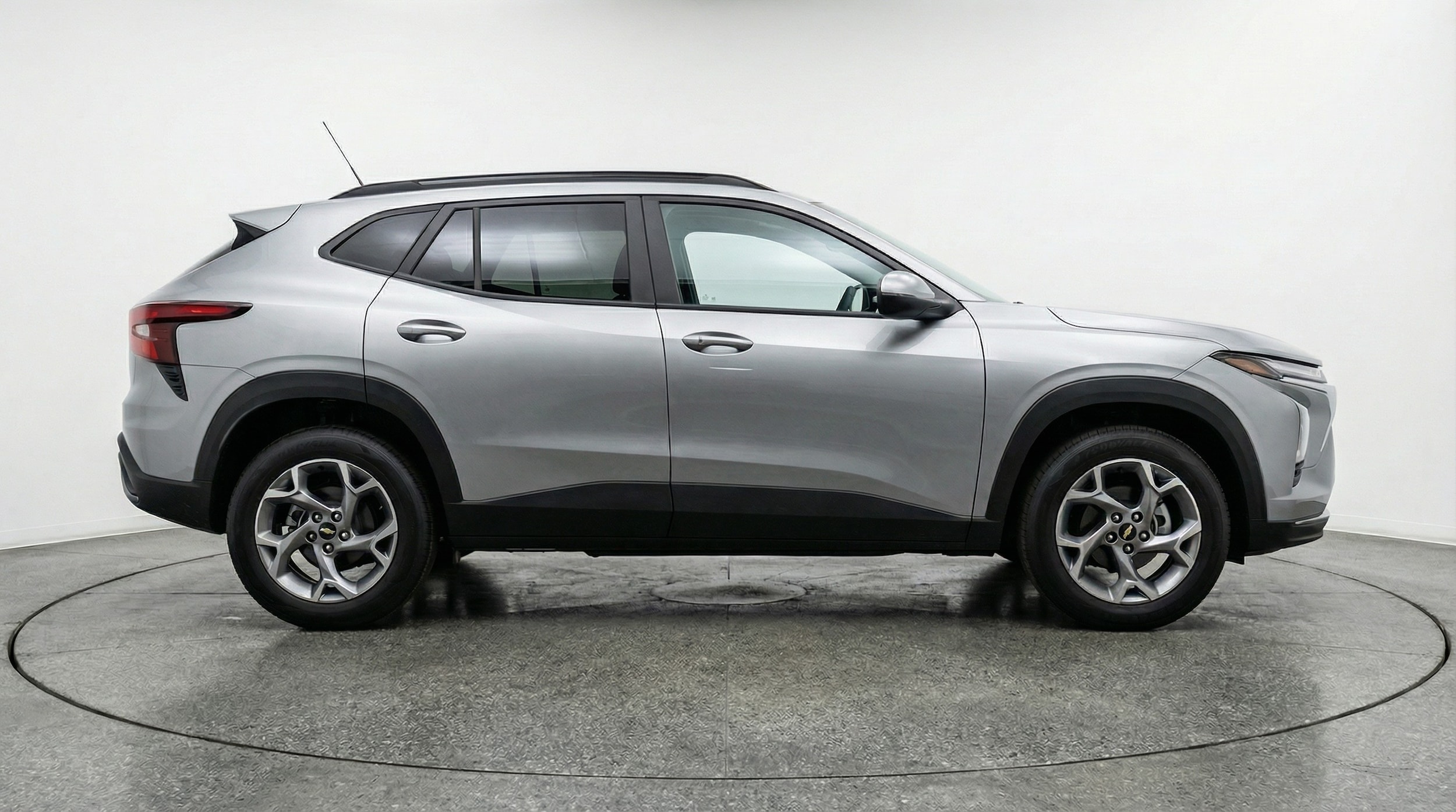 Thumbnail: 2025 Chevrolet Trax - 8