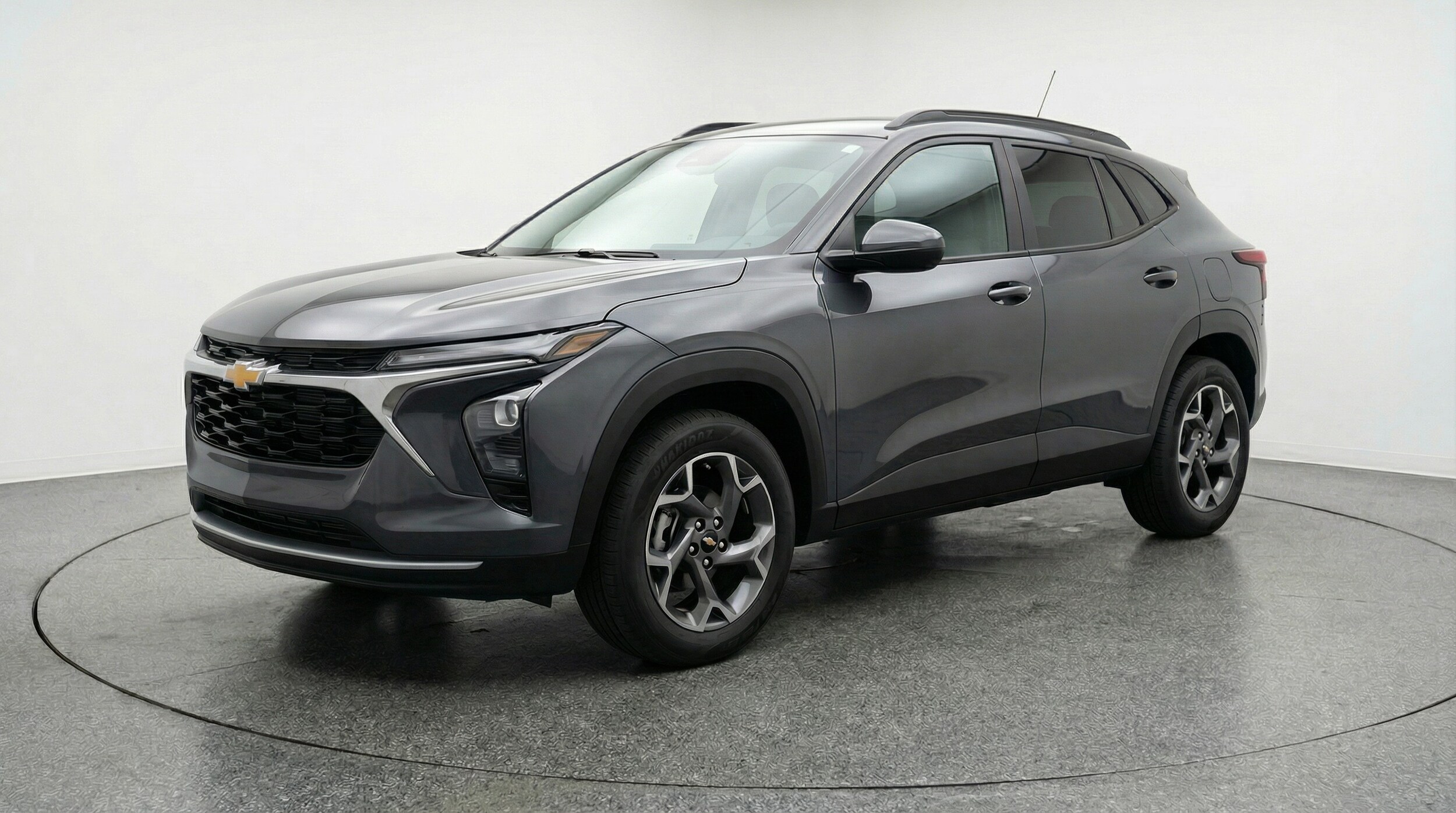 Thumbnail: 2025 Chevrolet Trax - 3