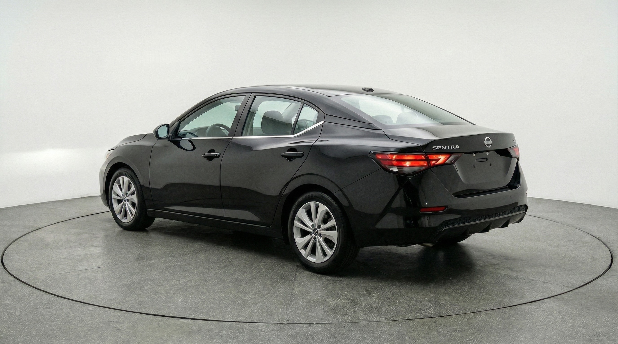 Thumbnail: 2025 Nissan Sentra - 5