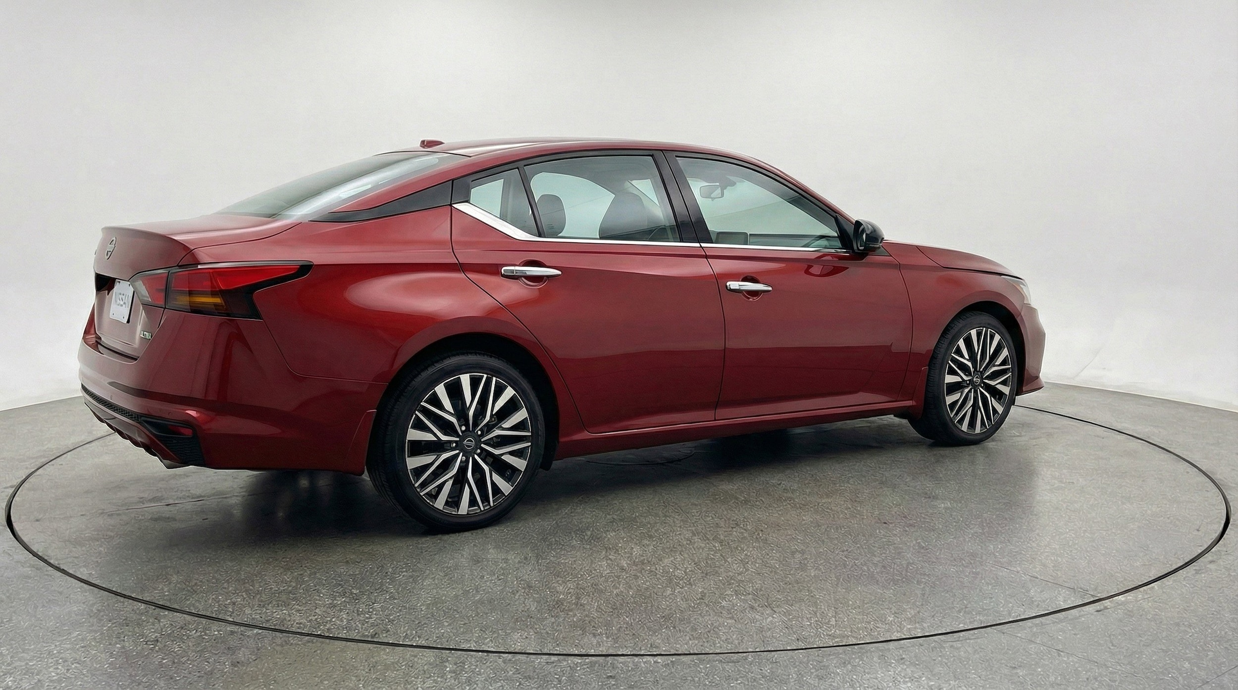 Thumbnail: 2025 Nissan Altima - 9