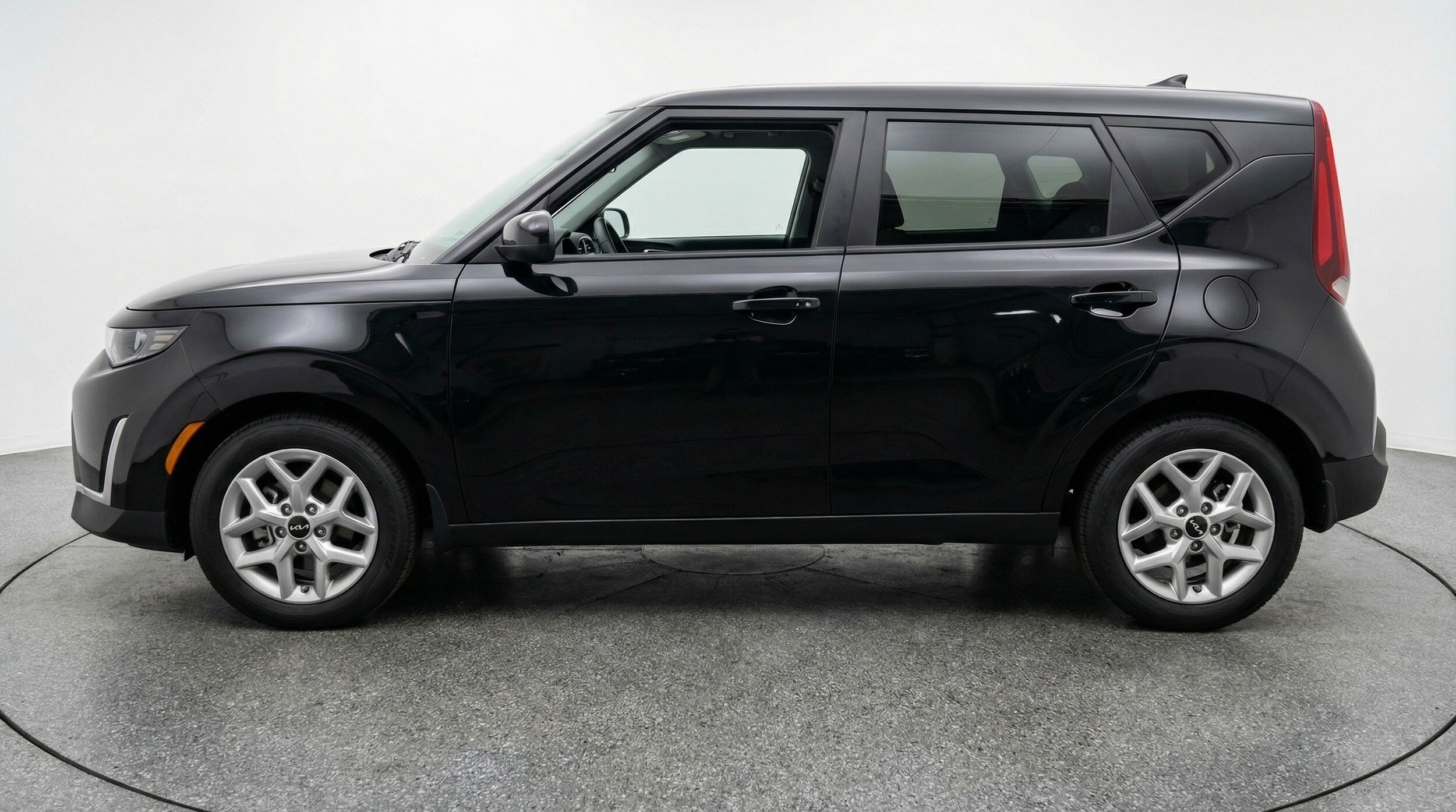 Thumbnail: 2025 Kia Soul - 4