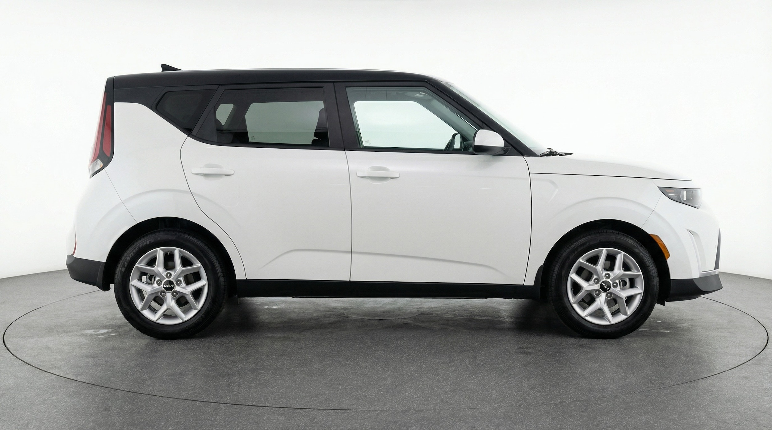 Thumbnail: 2025 Kia Soul - 8