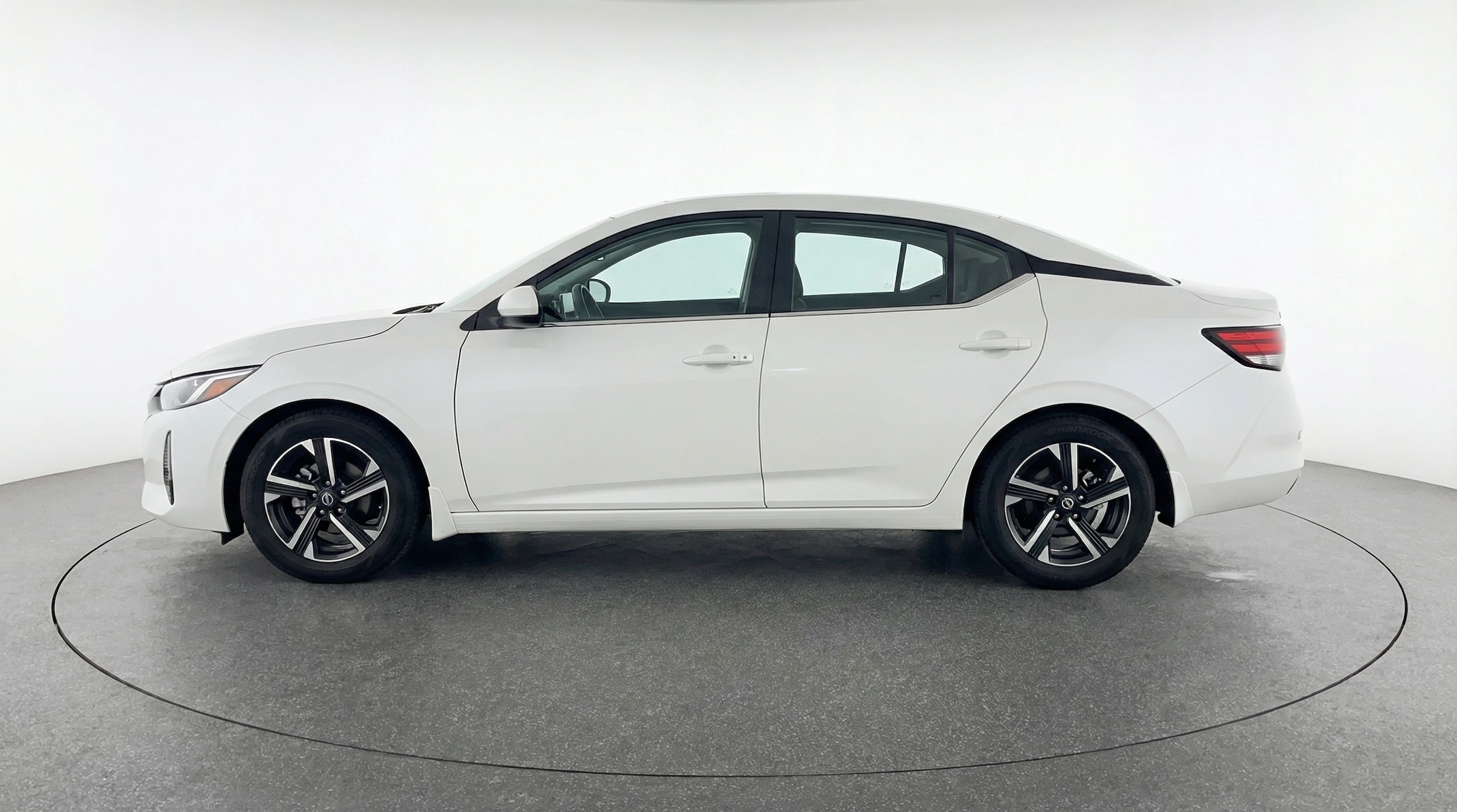 Thumbnail: 2025 Nissan Sentra - 4