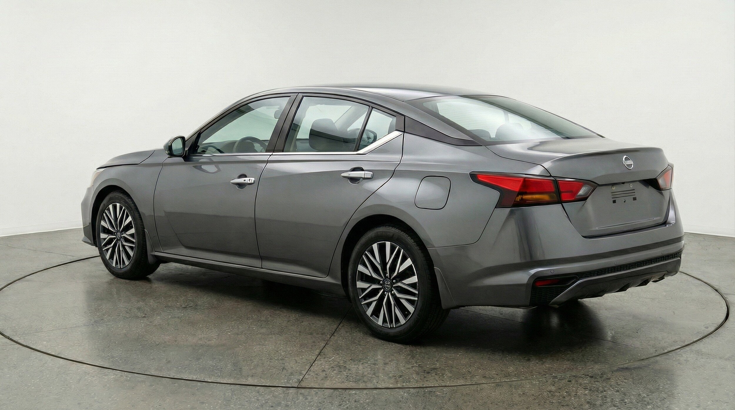 Thumbnail: 2025 Nissan Altima - 6