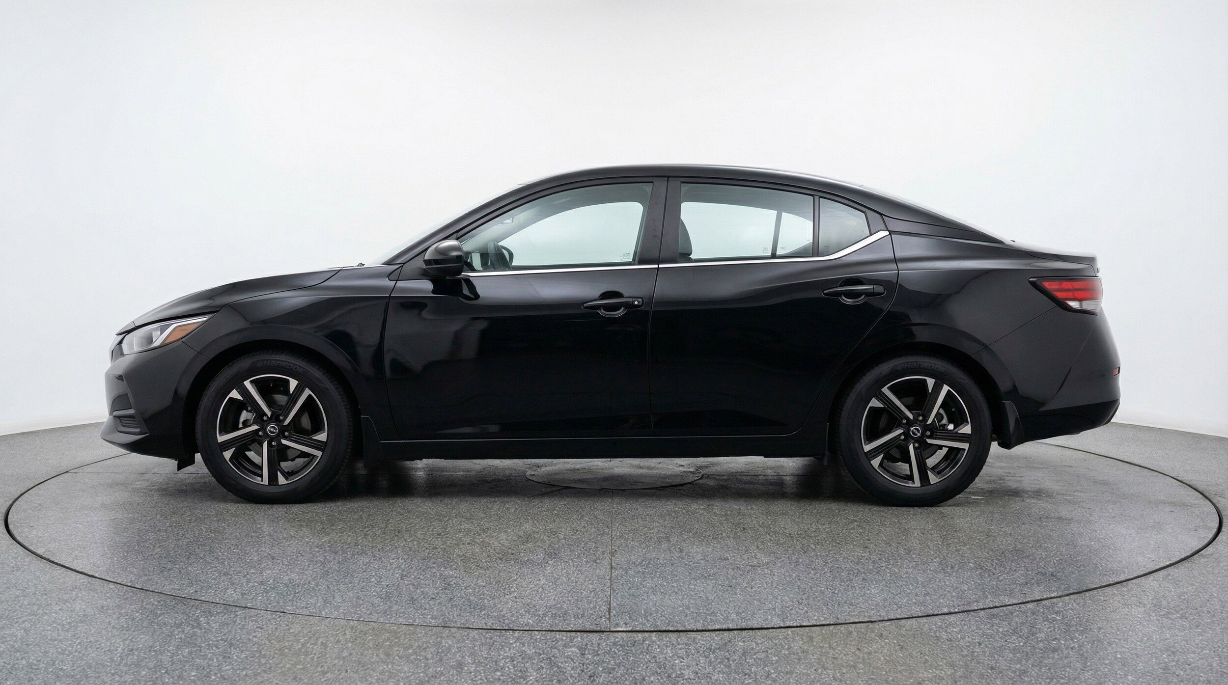 Thumbnail: 2025 Nissan Sentra - 5