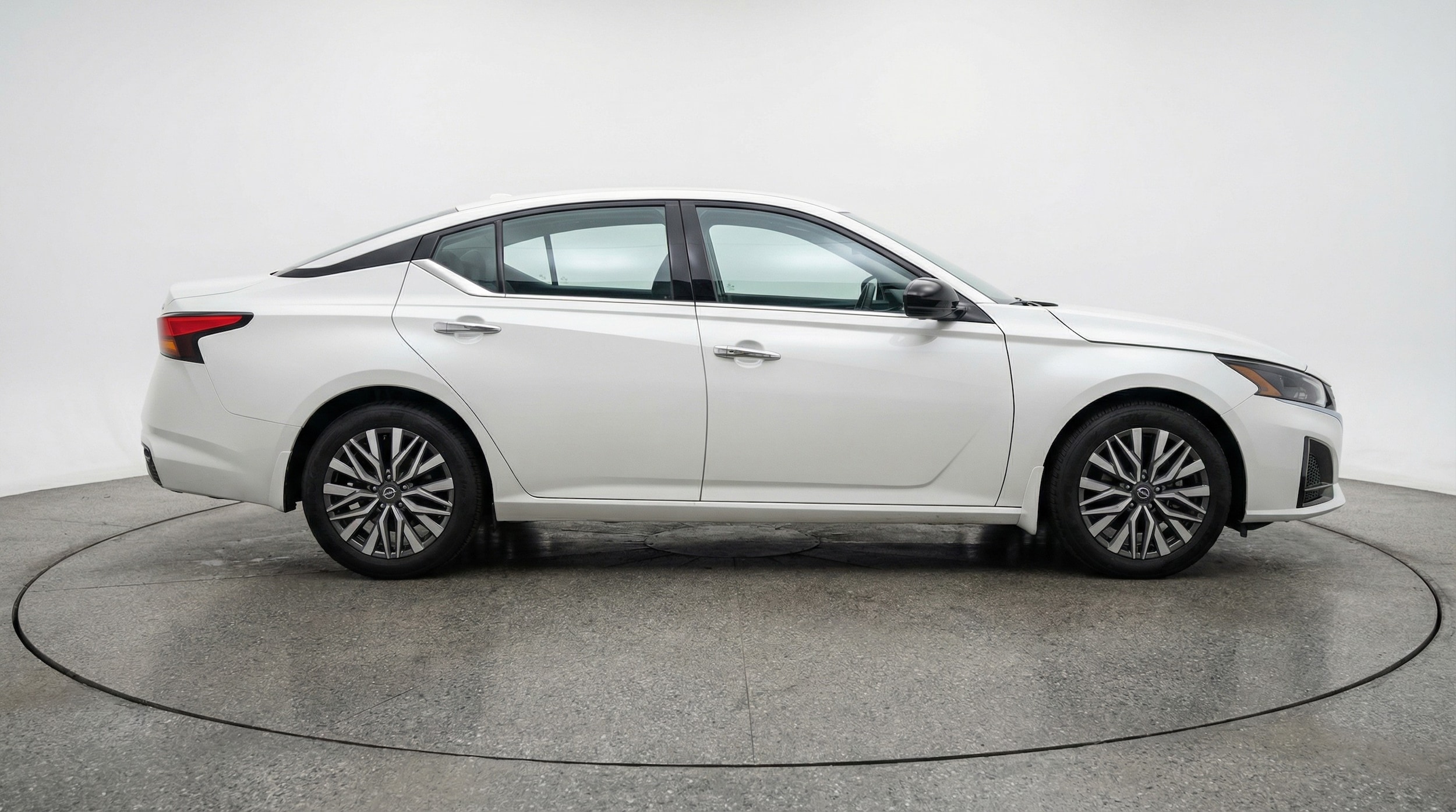 Thumbnail: 2025 Nissan Altima - 8