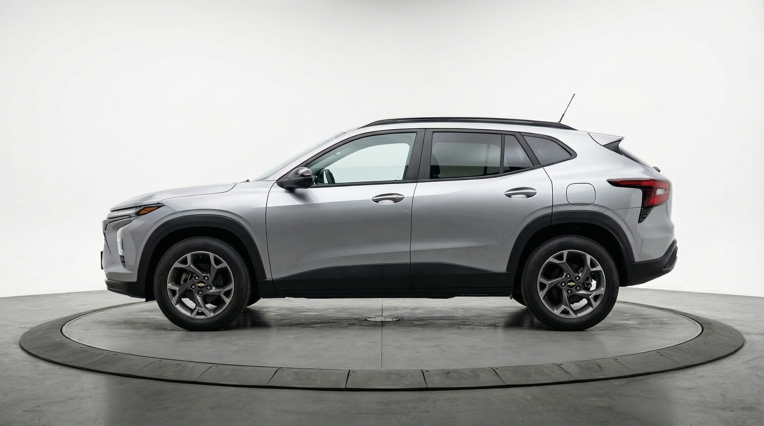 Thumbnail: 2025 Chevrolet Trax - 4