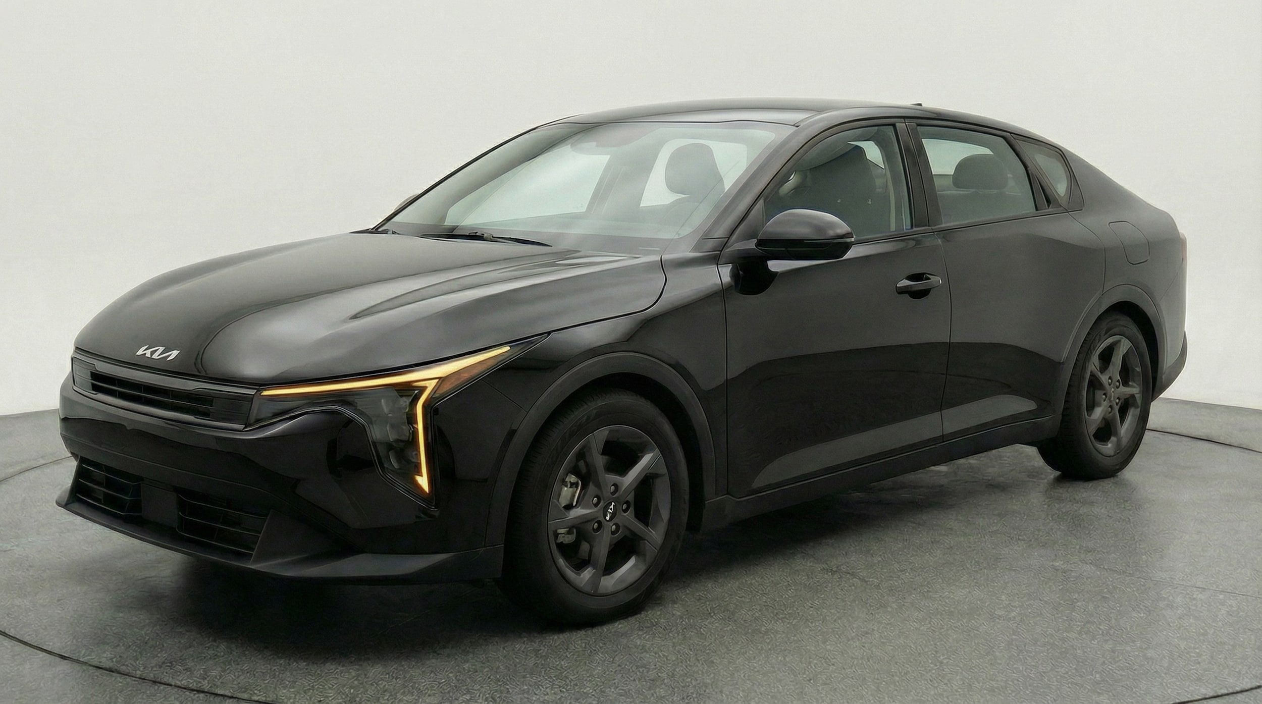 Thumbnail: 2025 Kia K4 - 3