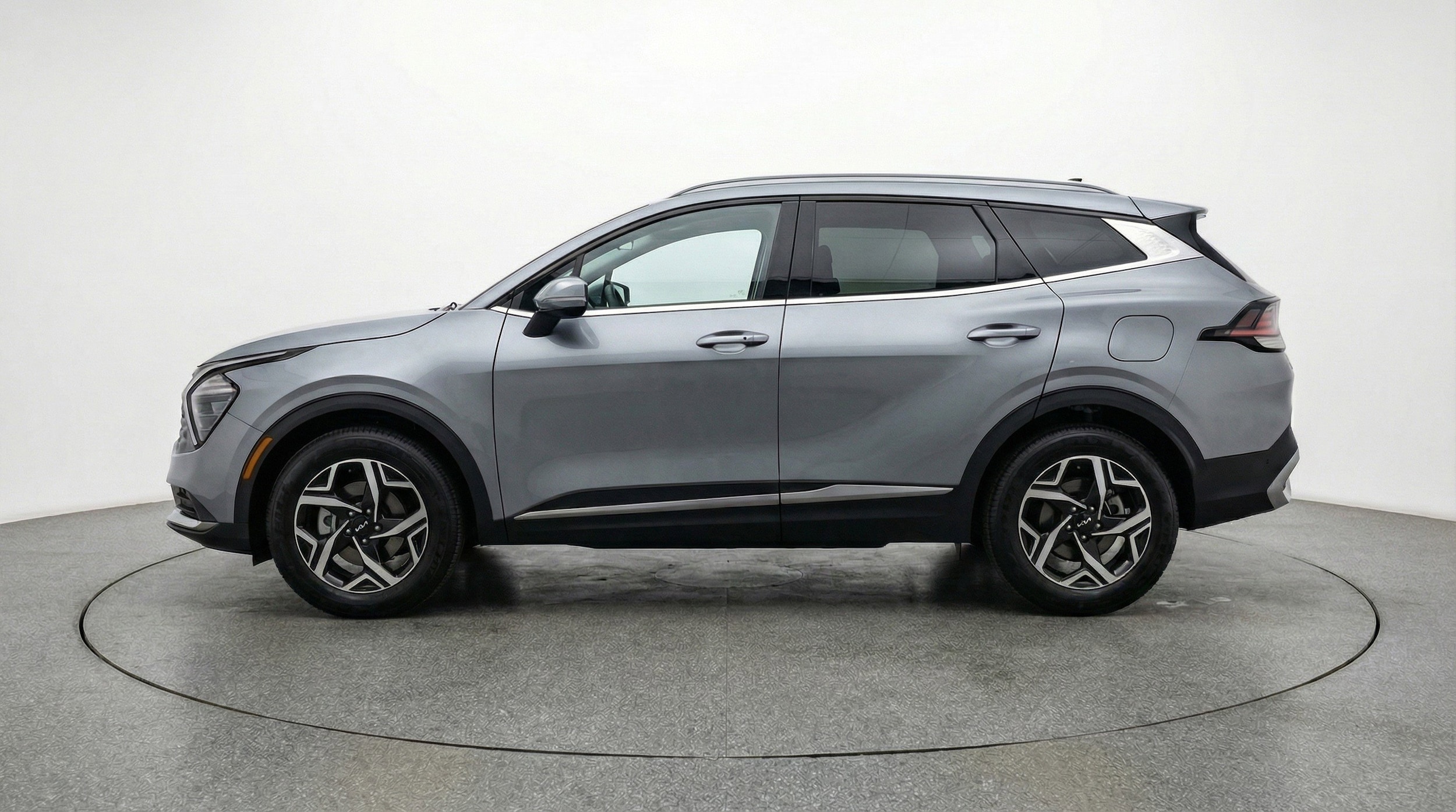 Thumbnail: 2025 Kia Sportage - 5