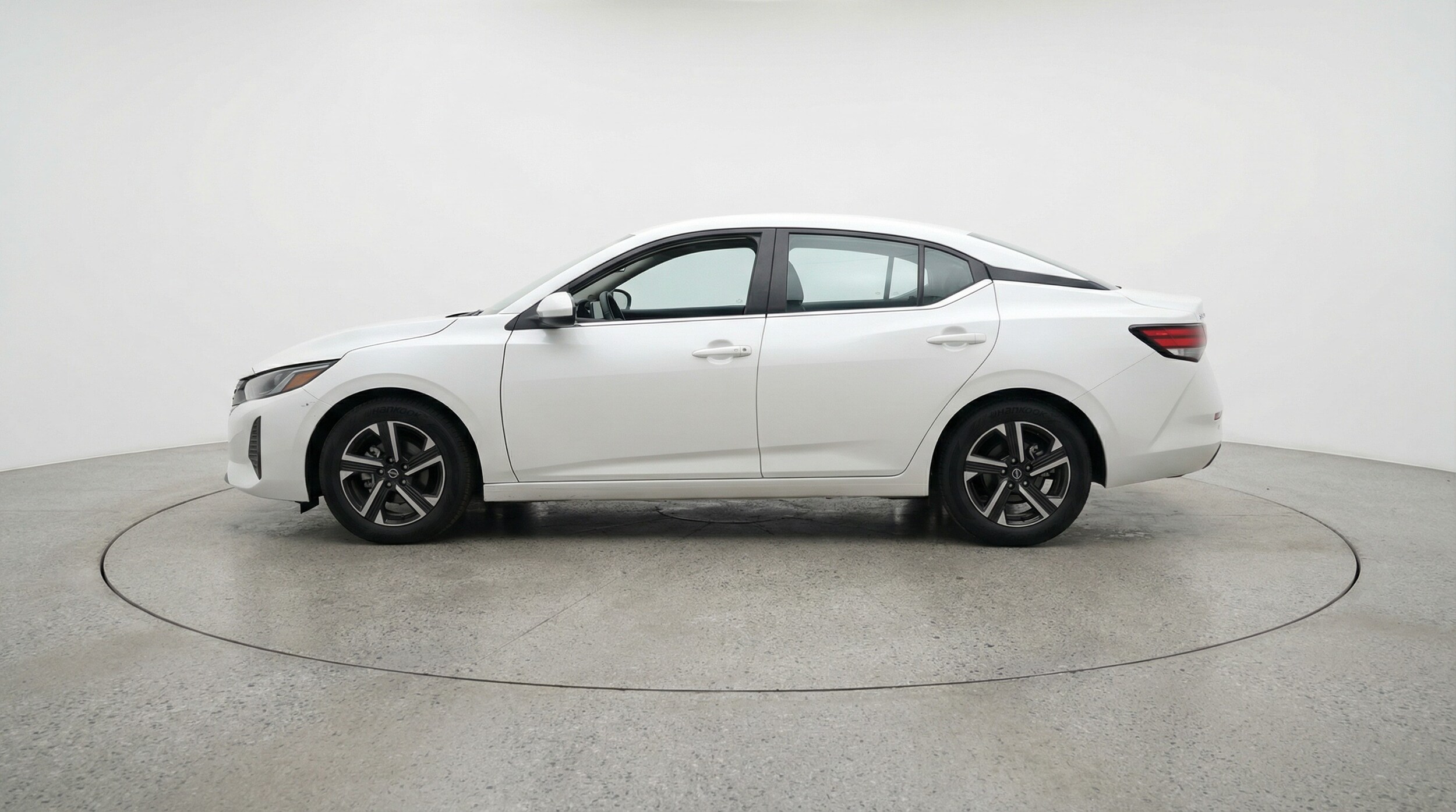 Thumbnail: 2025 Nissan Sentra - 4