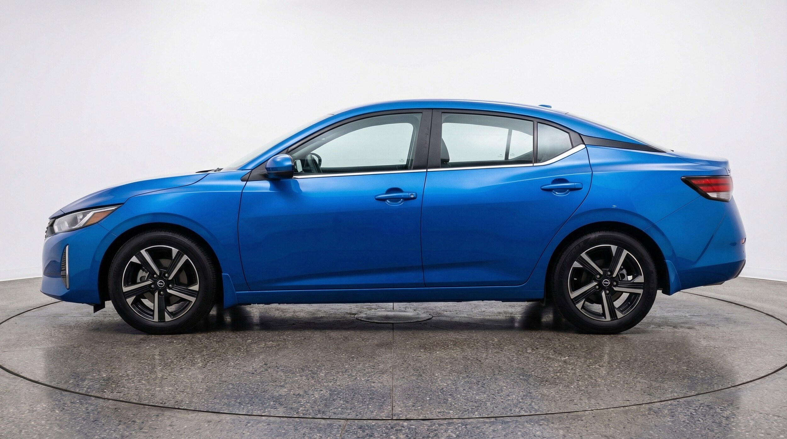 Thumbnail: 2025 Nissan Sentra - 5