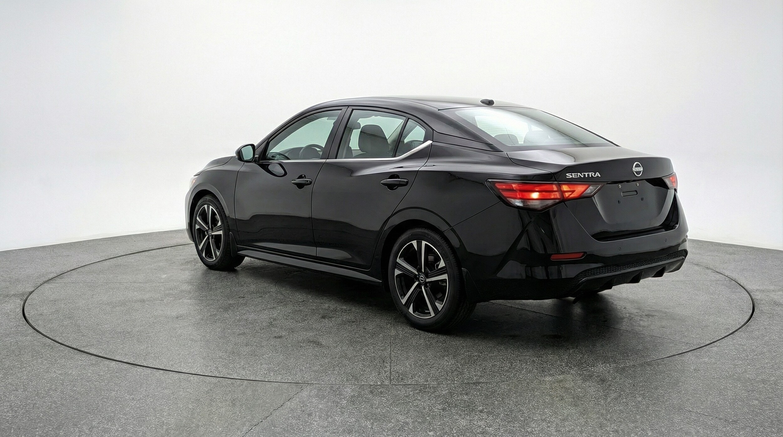 Thumbnail: 2025 Nissan Sentra - 5