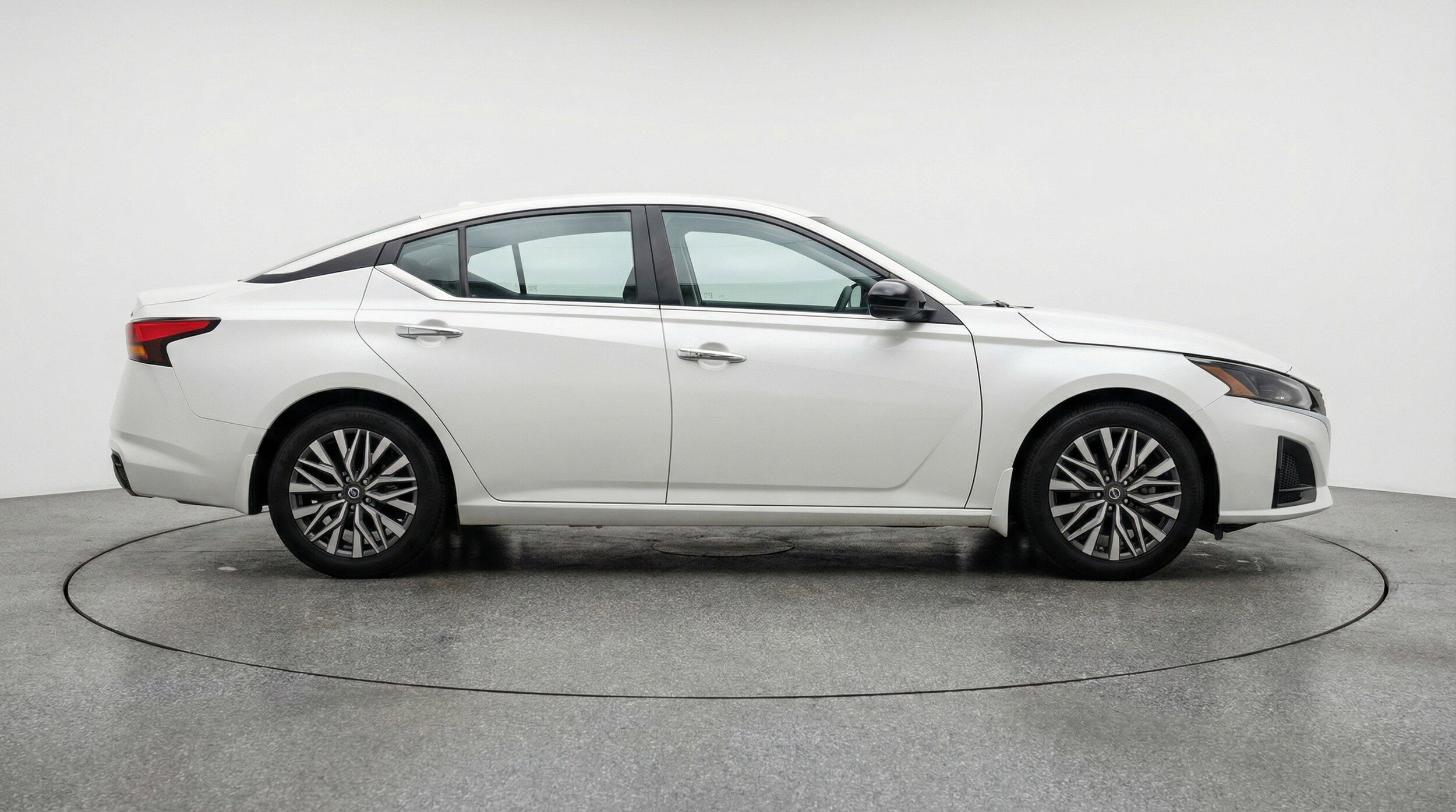 Thumbnail: 2025 Nissan Altima - 11