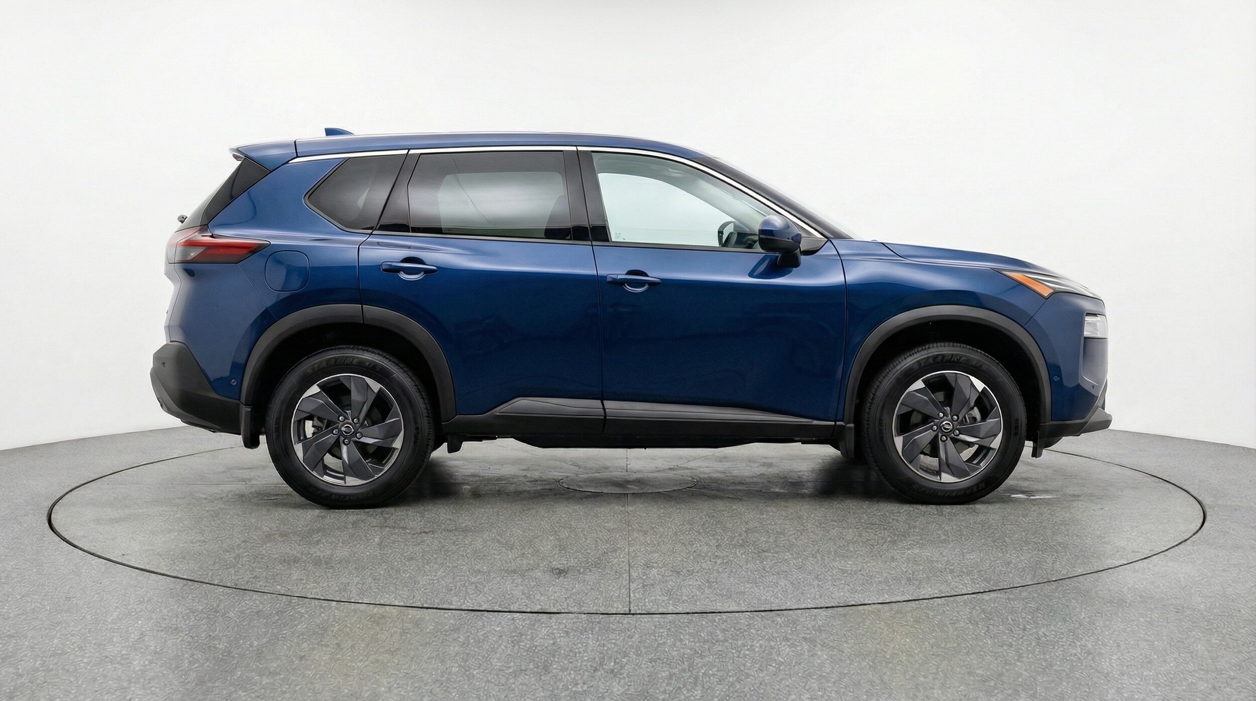 Thumbnail: 2025 Nissan Rogue - 8