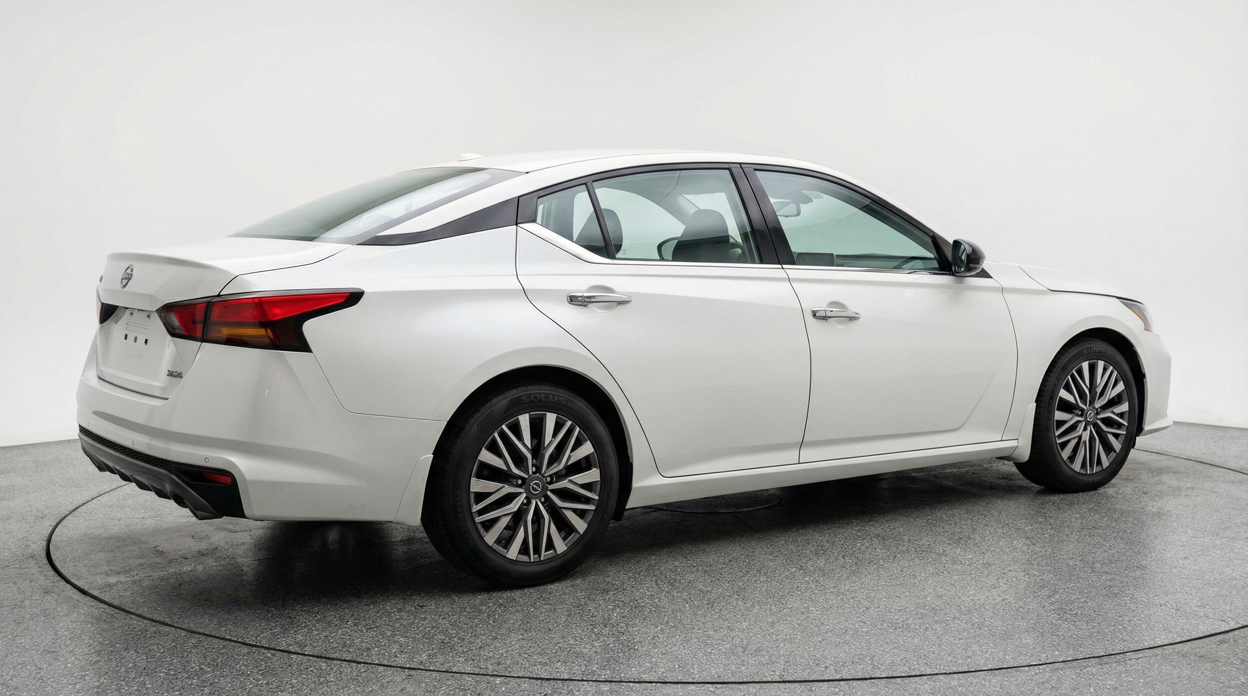 Thumbnail: 2025 Nissan Altima - 9