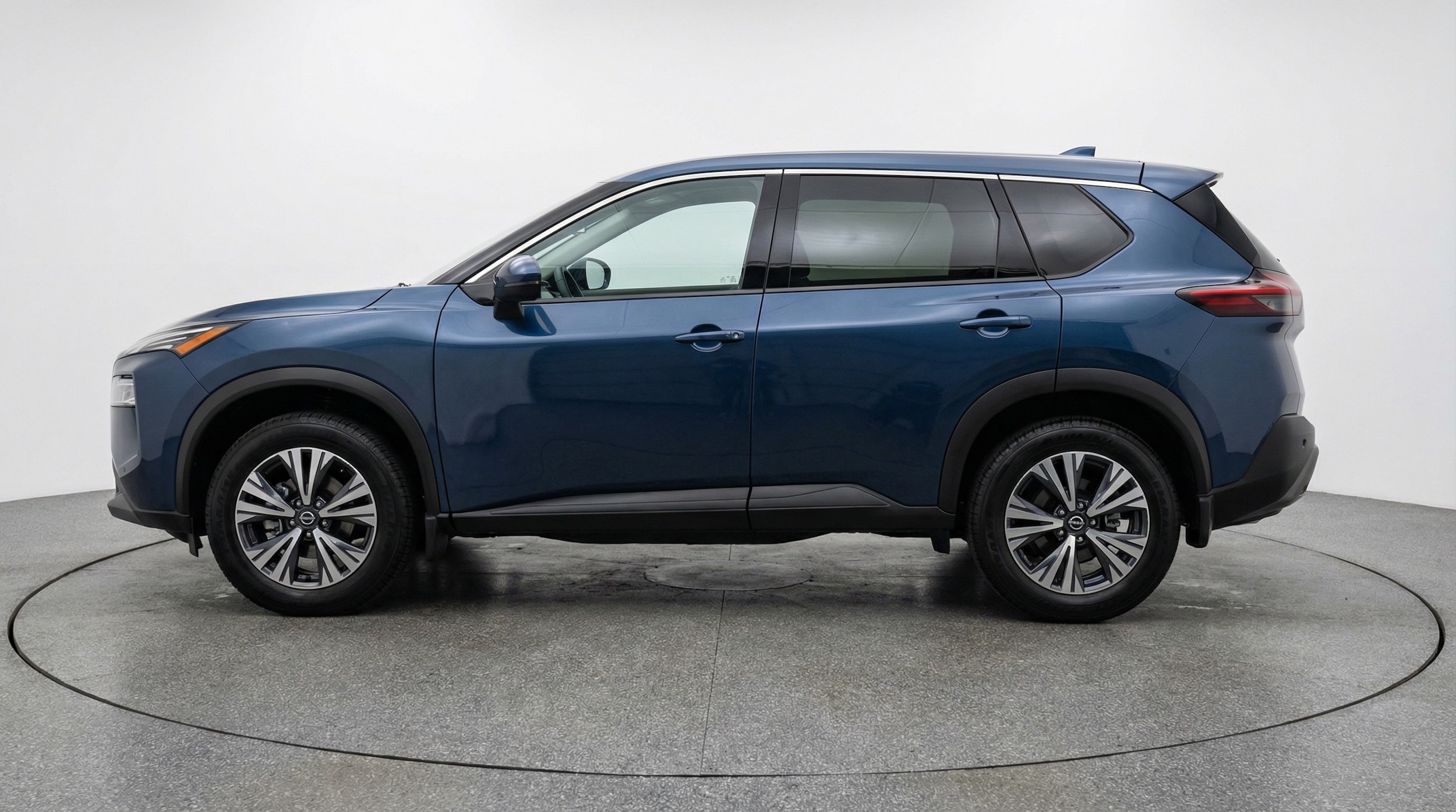 Thumbnail: 2025 Nissan Rogue - 4