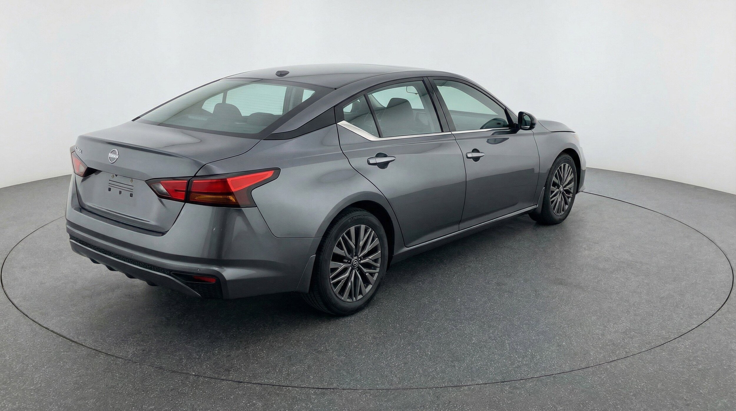 Thumbnail: 2025 Nissan Altima - 9