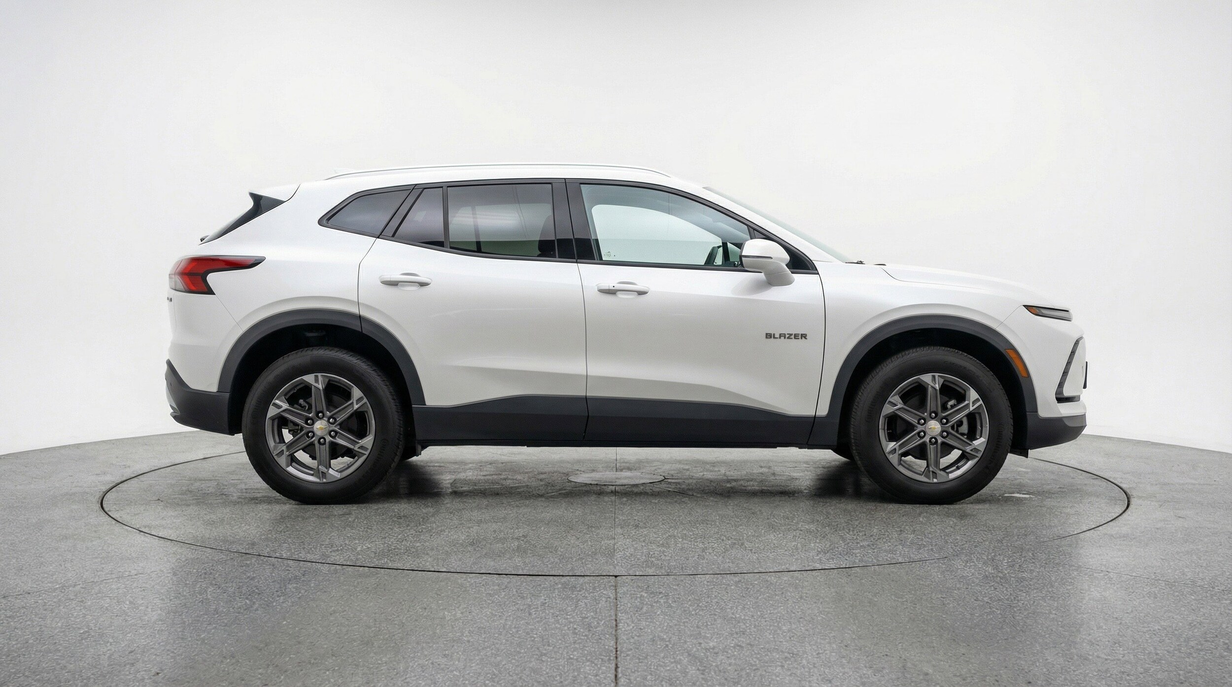 Thumbnail: 2025 Chevrolet Blazer - 11