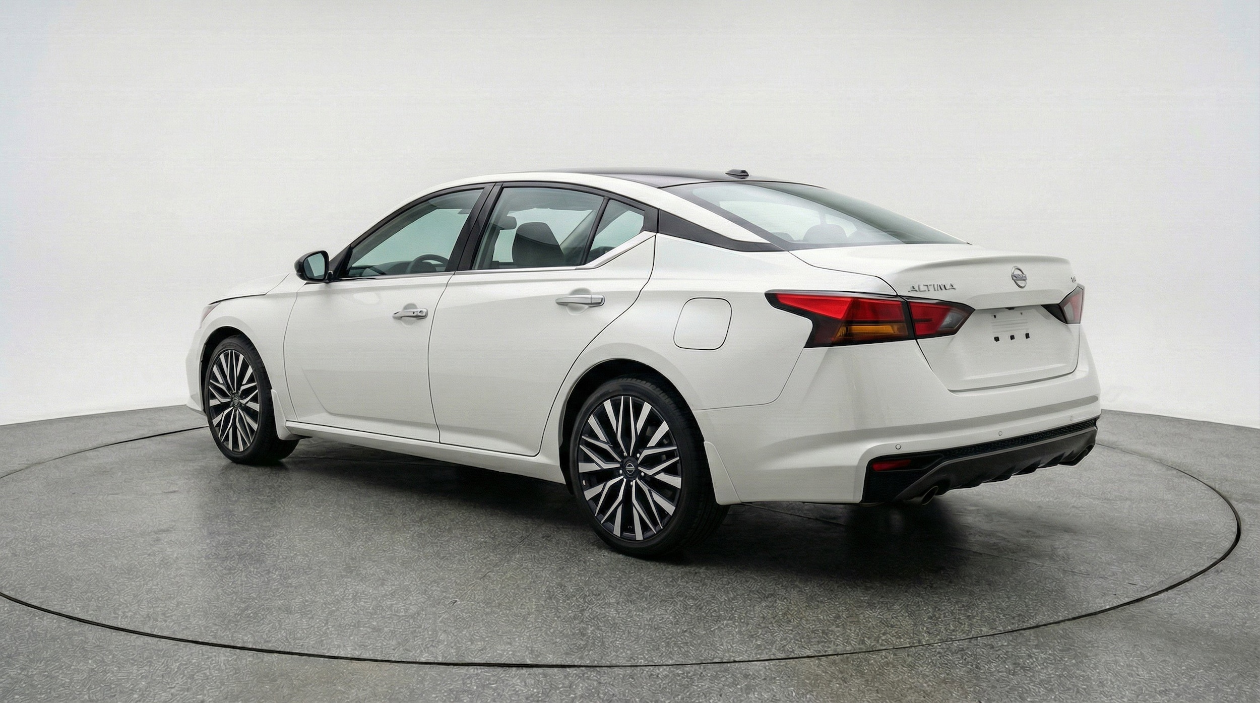 Thumbnail: 2025 Nissan Altima - 6