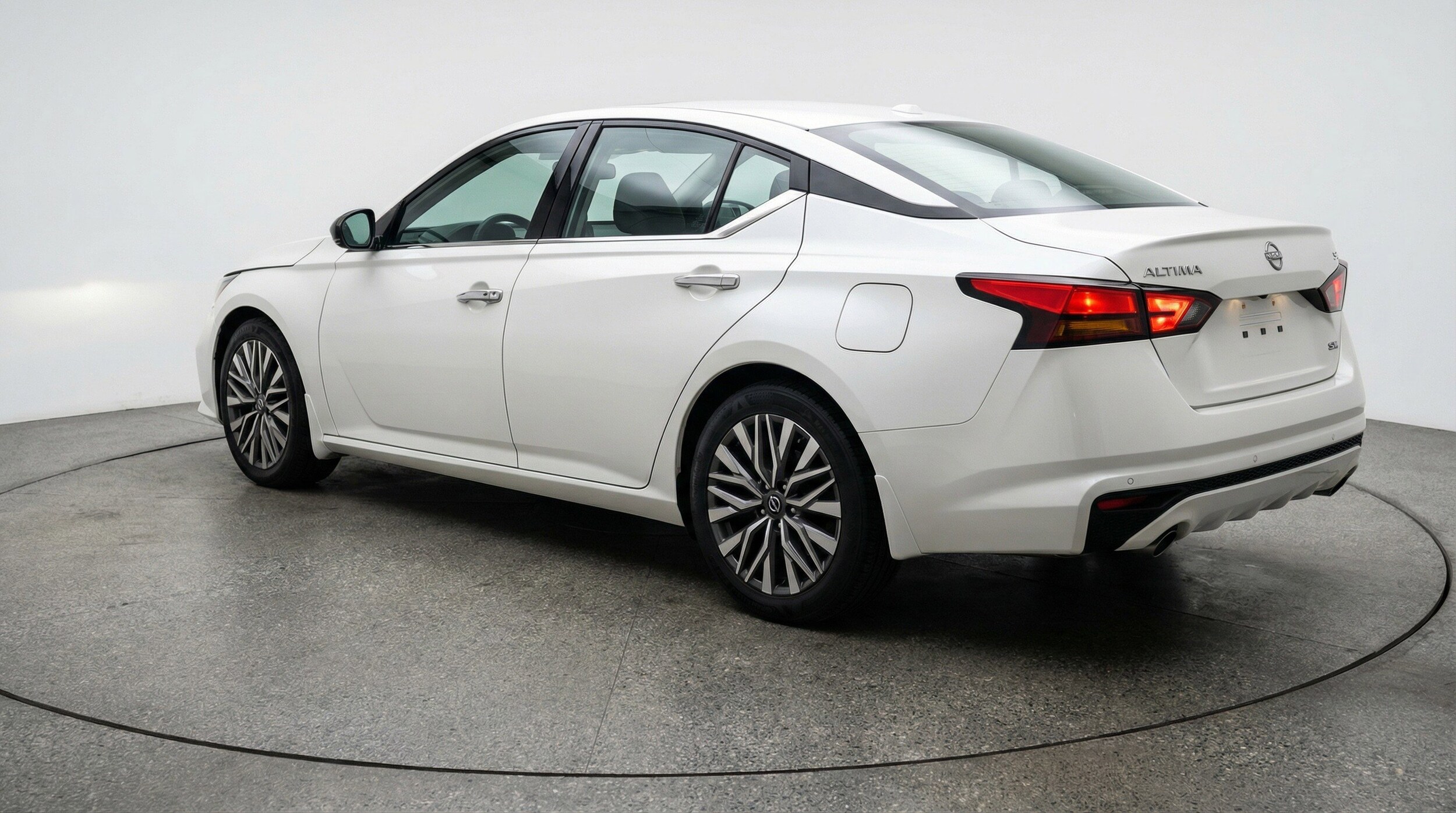 Thumbnail: 2025 Nissan Altima - 6