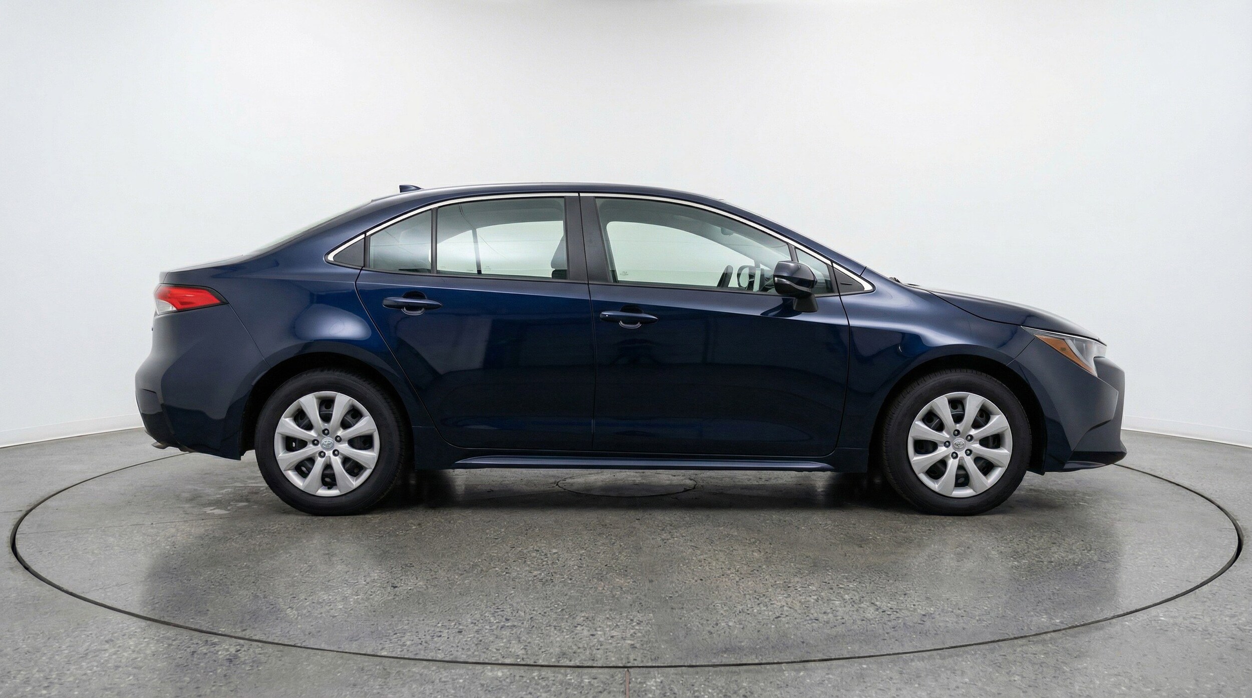 Thumbnail: 2025 Toyota Corolla - 11