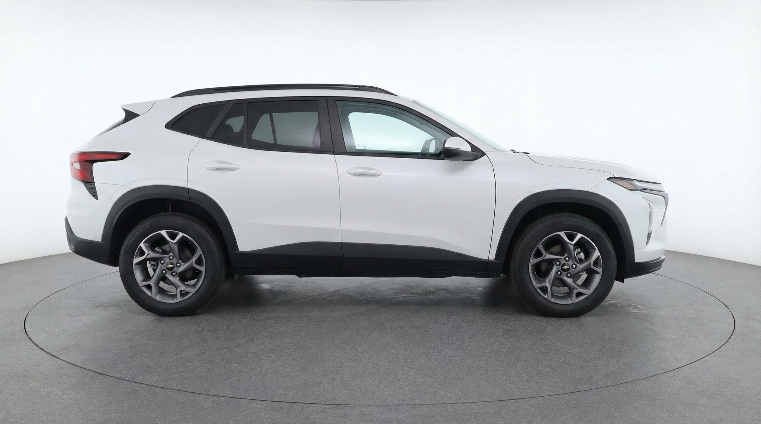 Thumbnail: 2025 Chevrolet Trax - 8