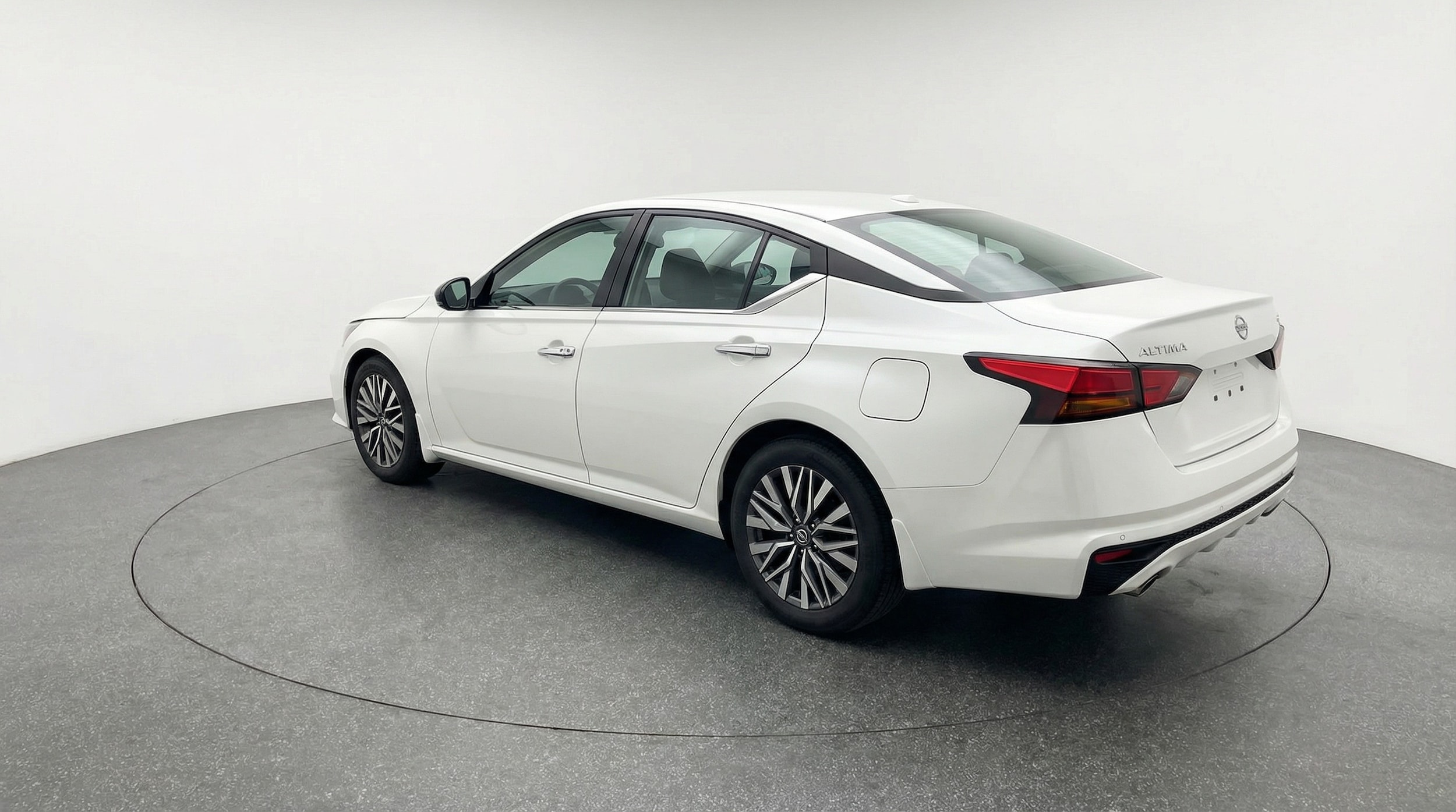 Thumbnail: 2025 Nissan Altima - 5