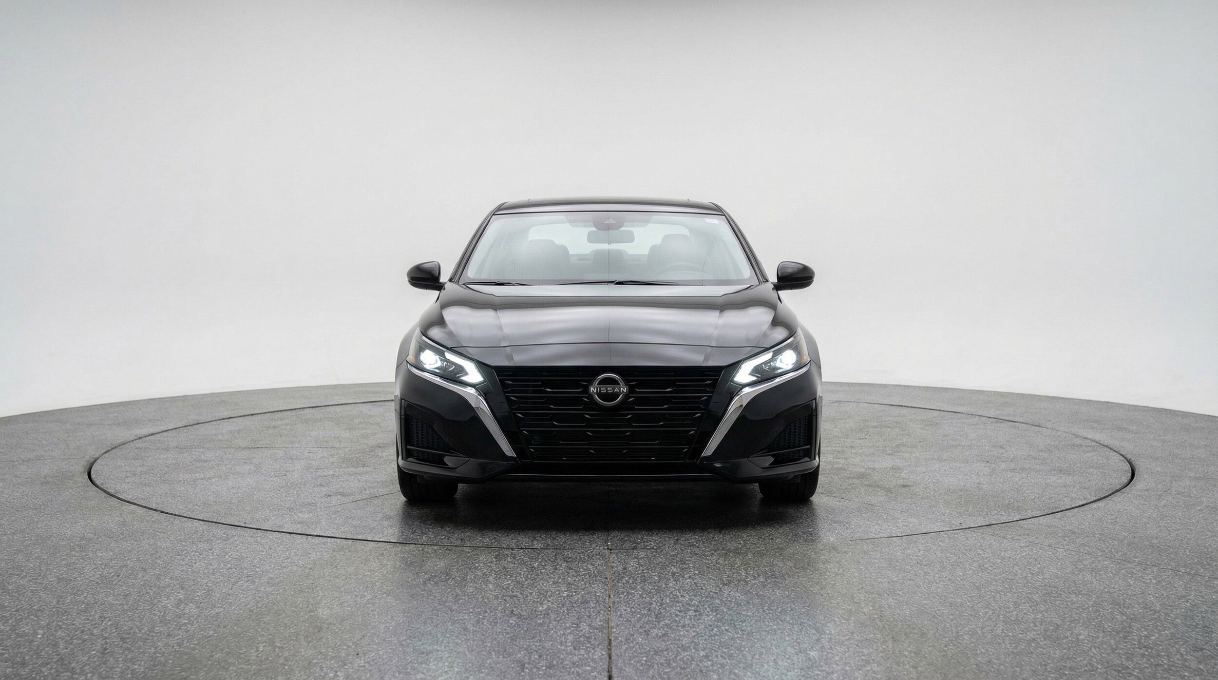 Thumbnail: 2025 Nissan Altima - 2