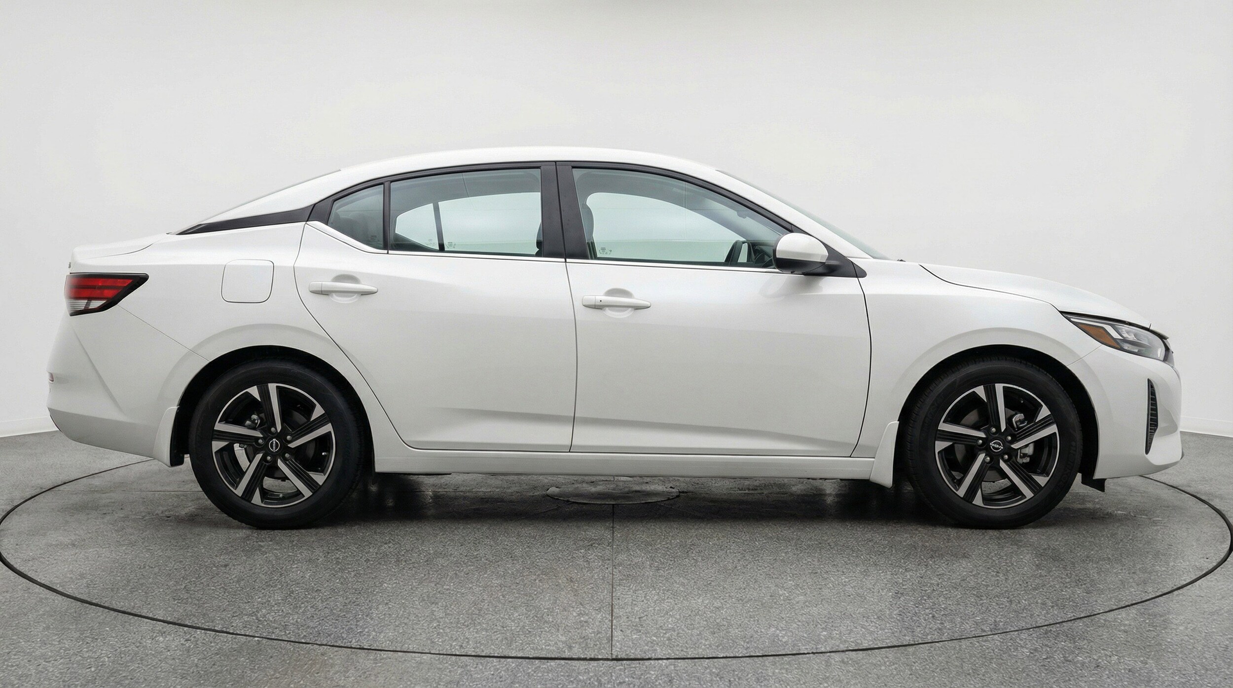 Thumbnail: 2025 Nissan Sentra - 11