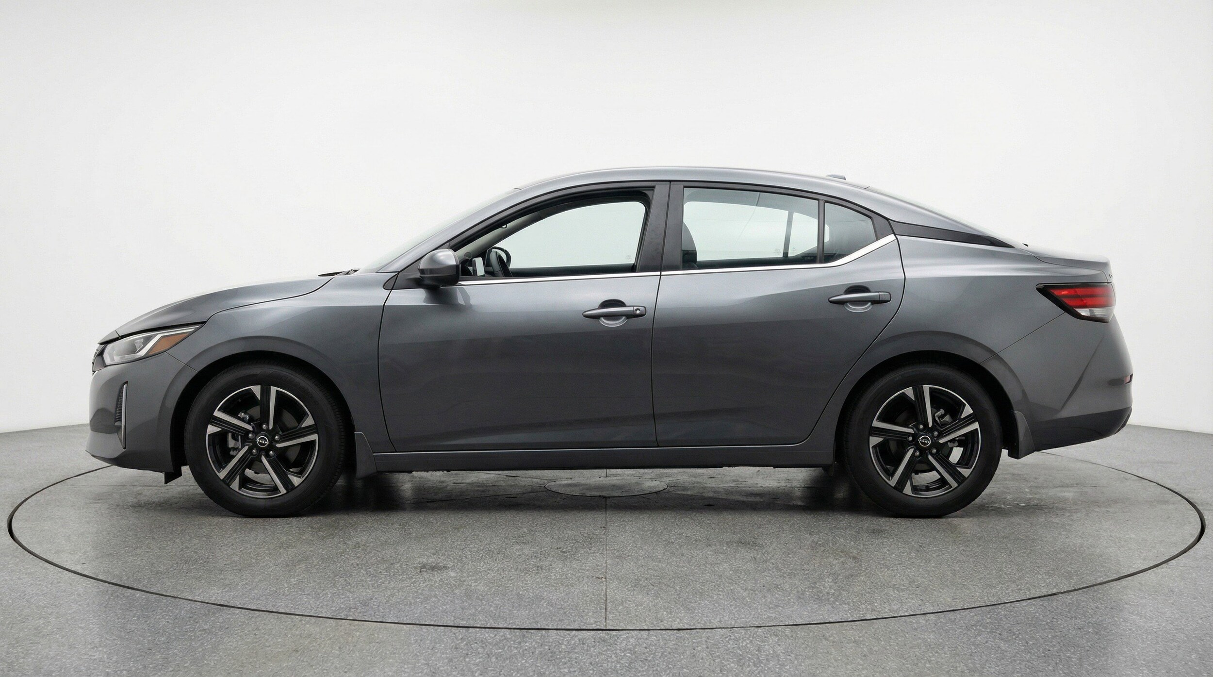 Thumbnail: 2025 Nissan Sentra - 5