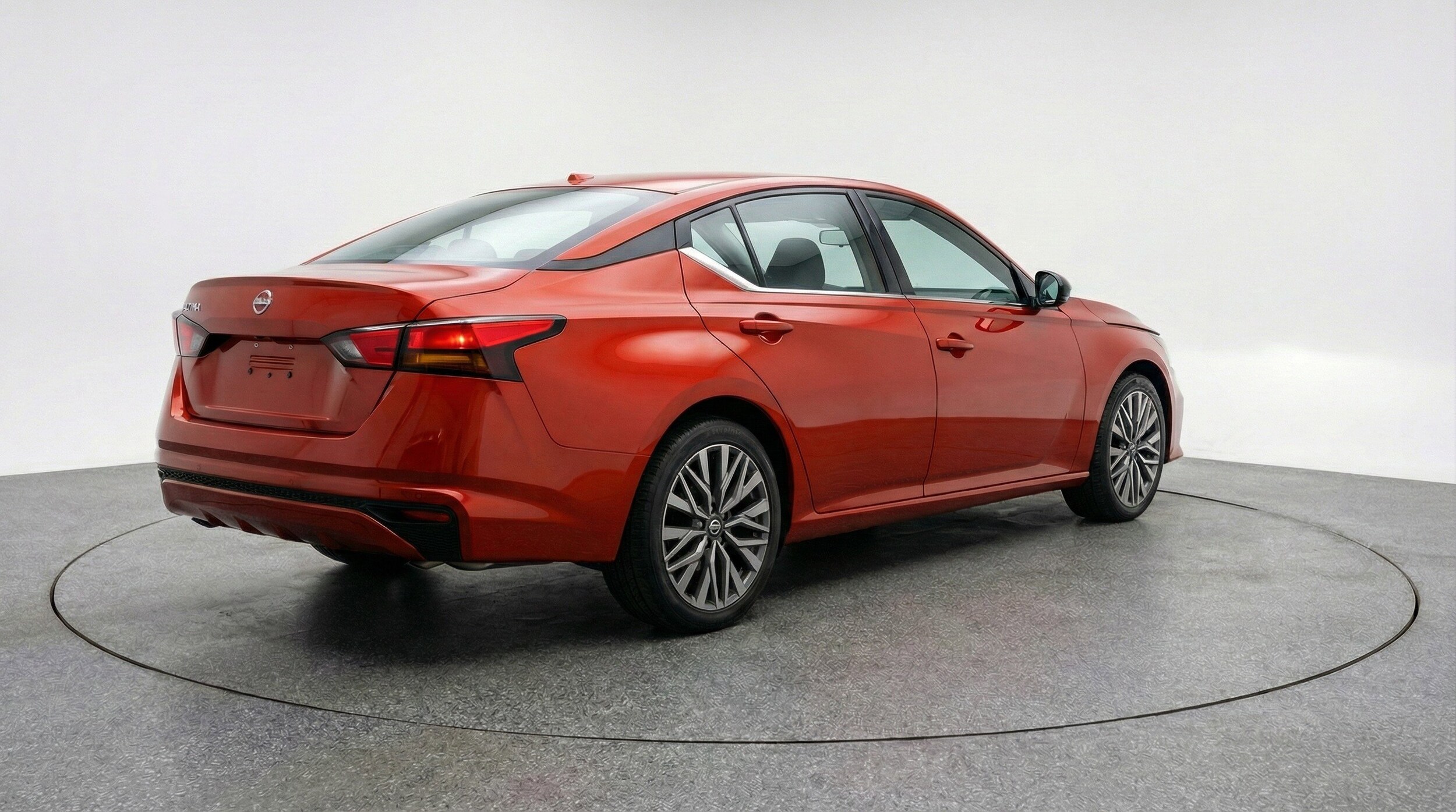 Thumbnail: 2025 Nissan Altima - 9