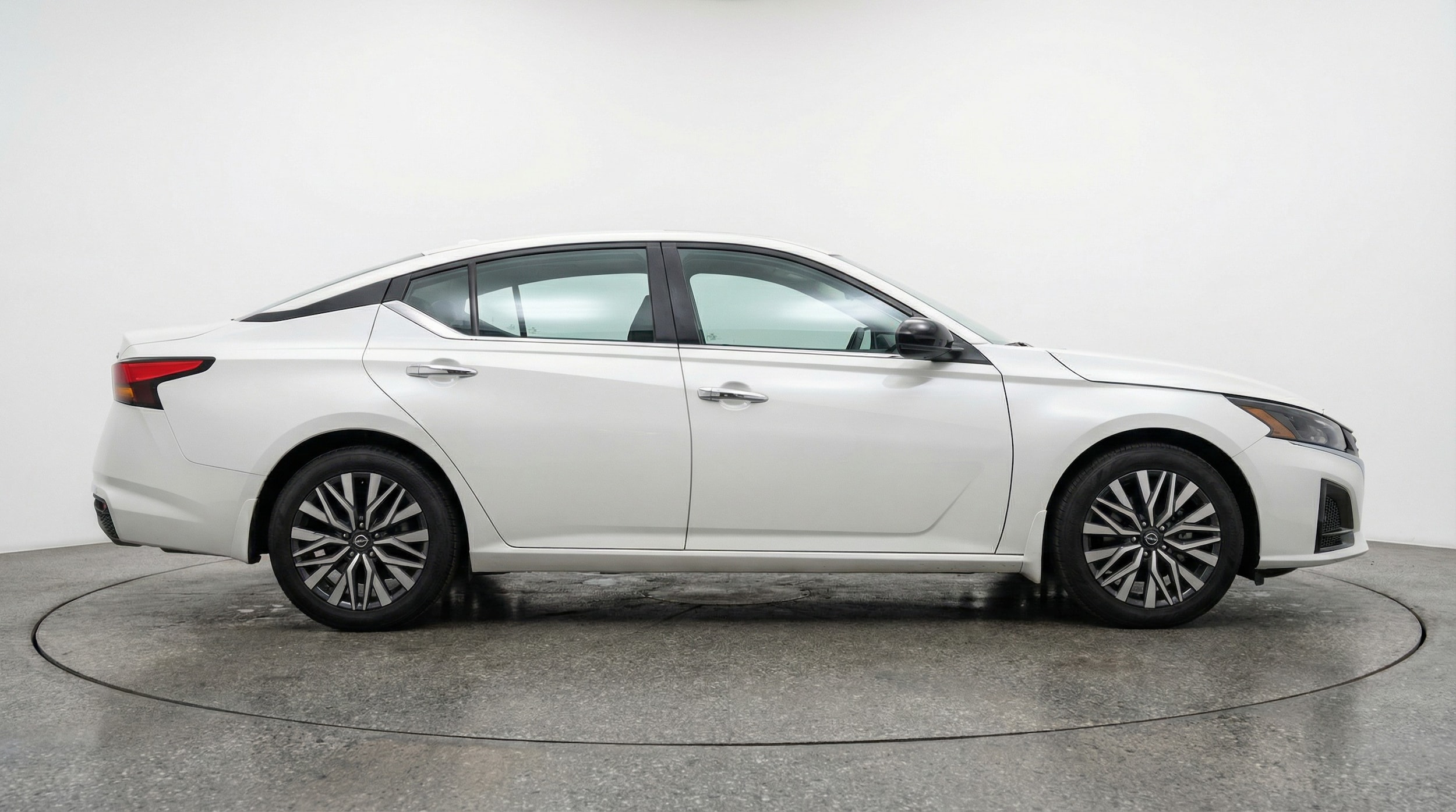 Thumbnail: 2025 Nissan Altima - 8