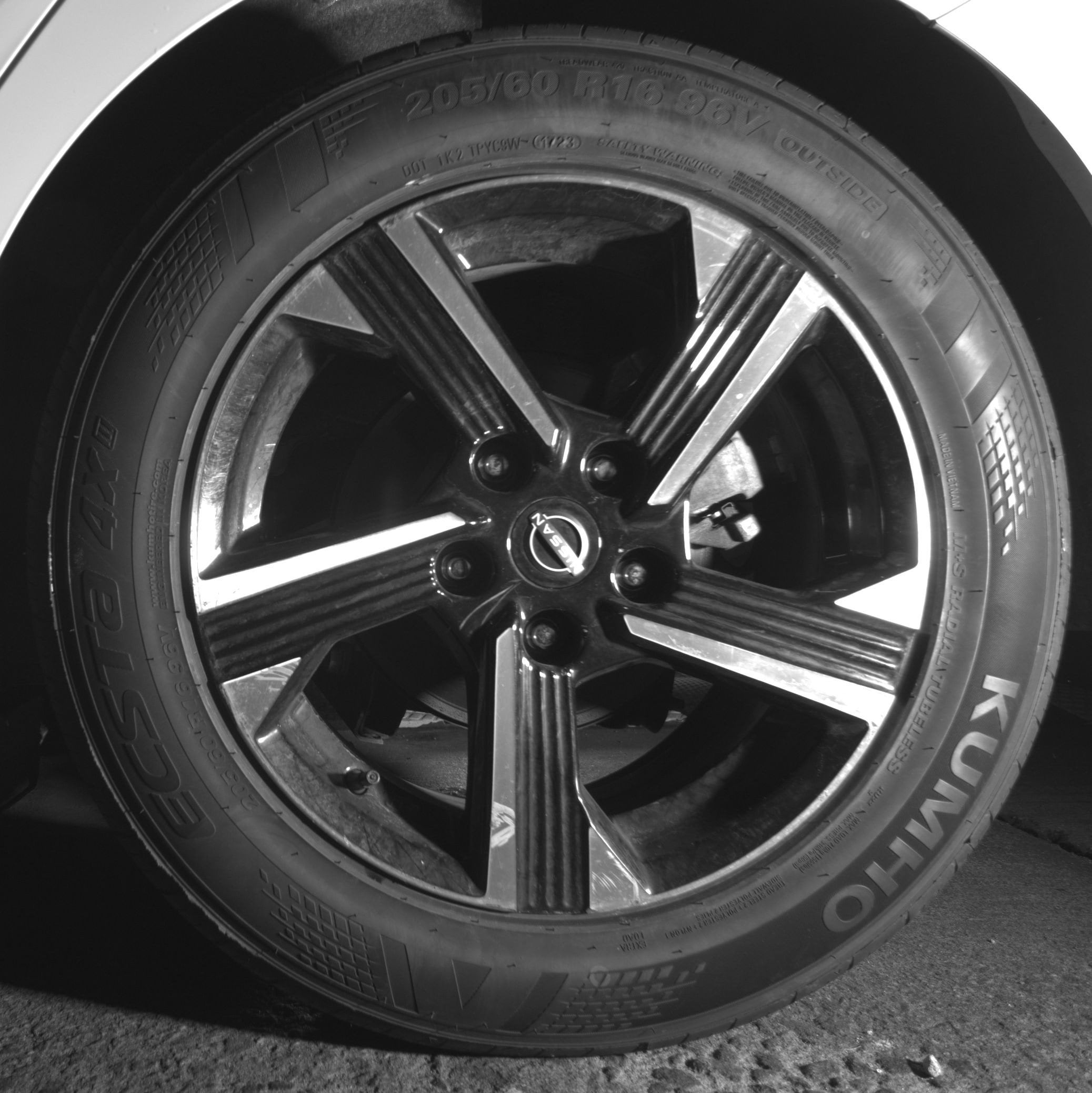 Thumbnail: 2025 Nissan Sentra - 14