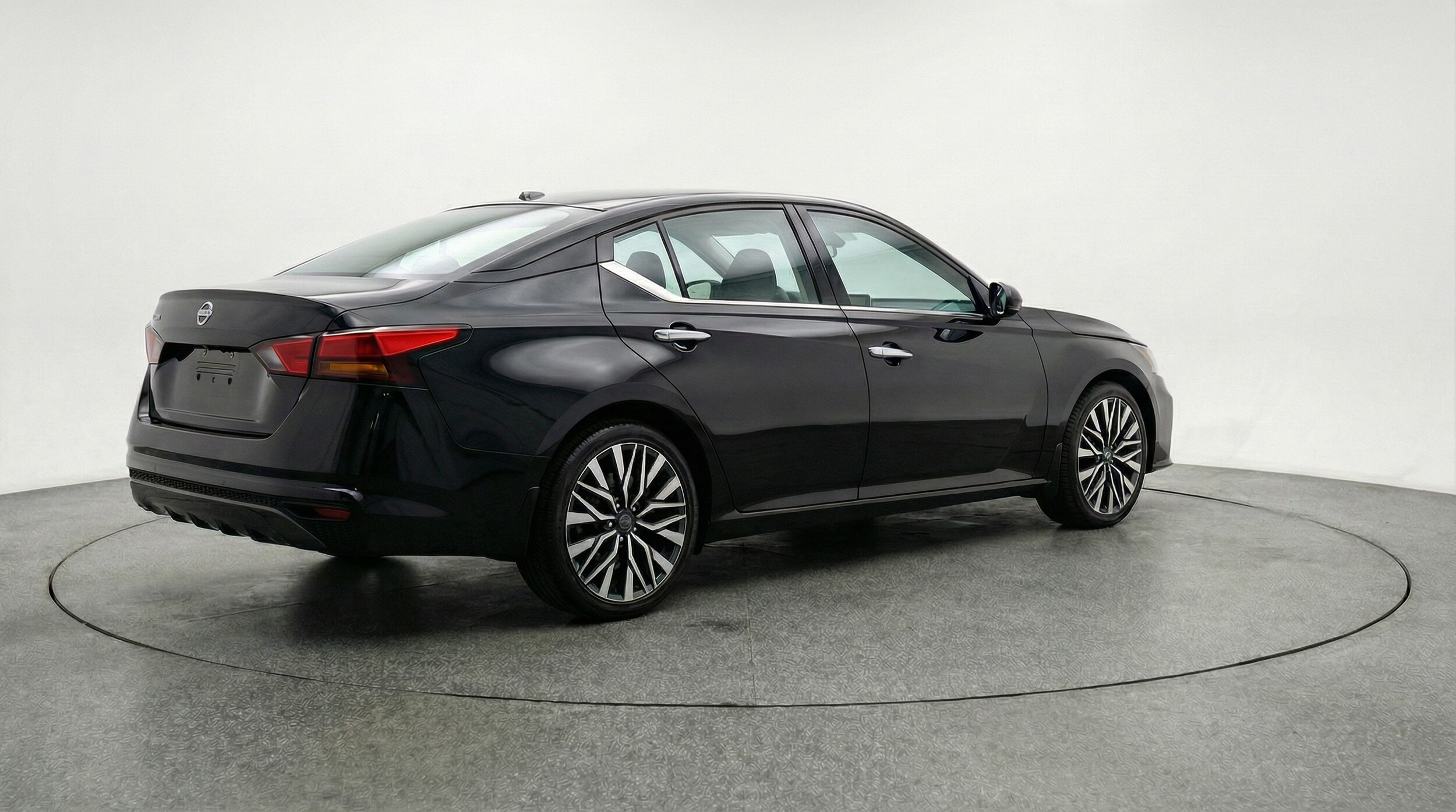 Thumbnail: 2025 Nissan Altima - 7