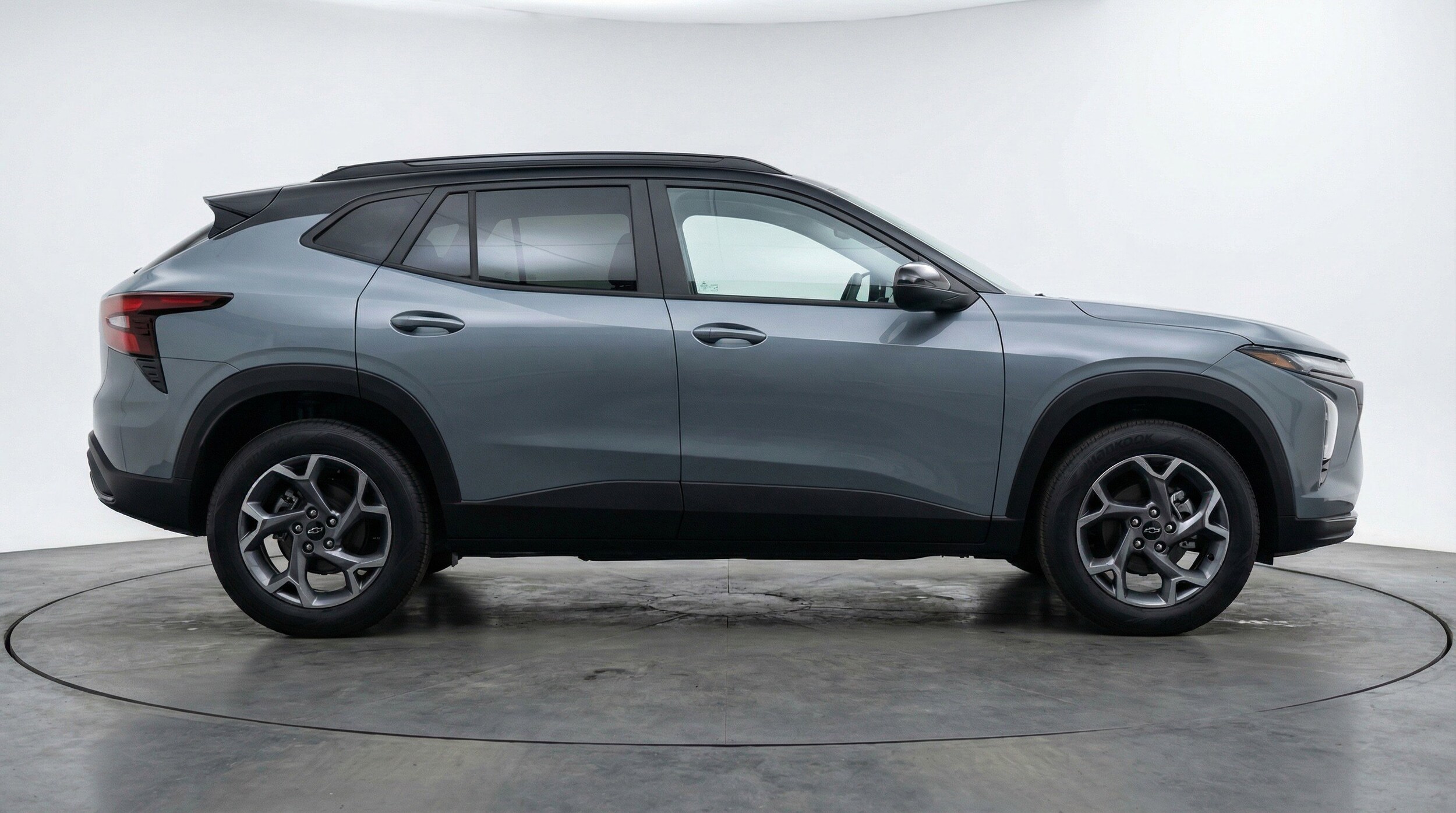 Thumbnail: 2025 Chevrolet Trax - 11