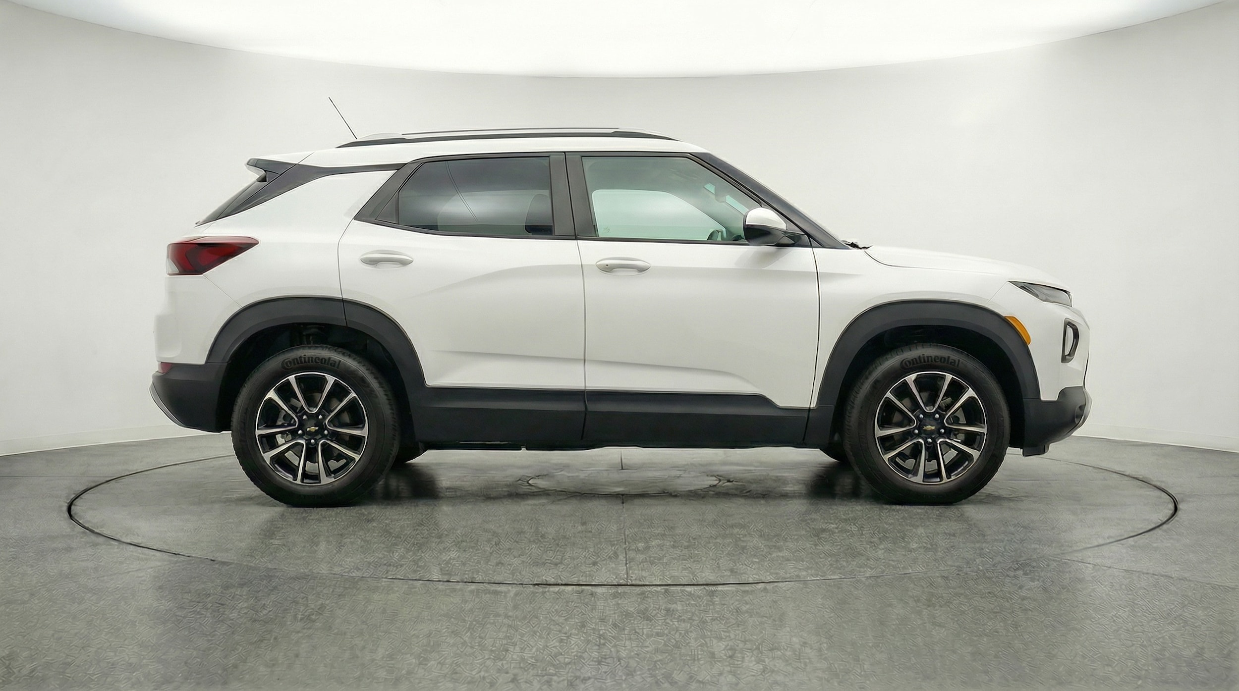 Thumbnail: 2025 Chevrolet TrailBlazer - 8