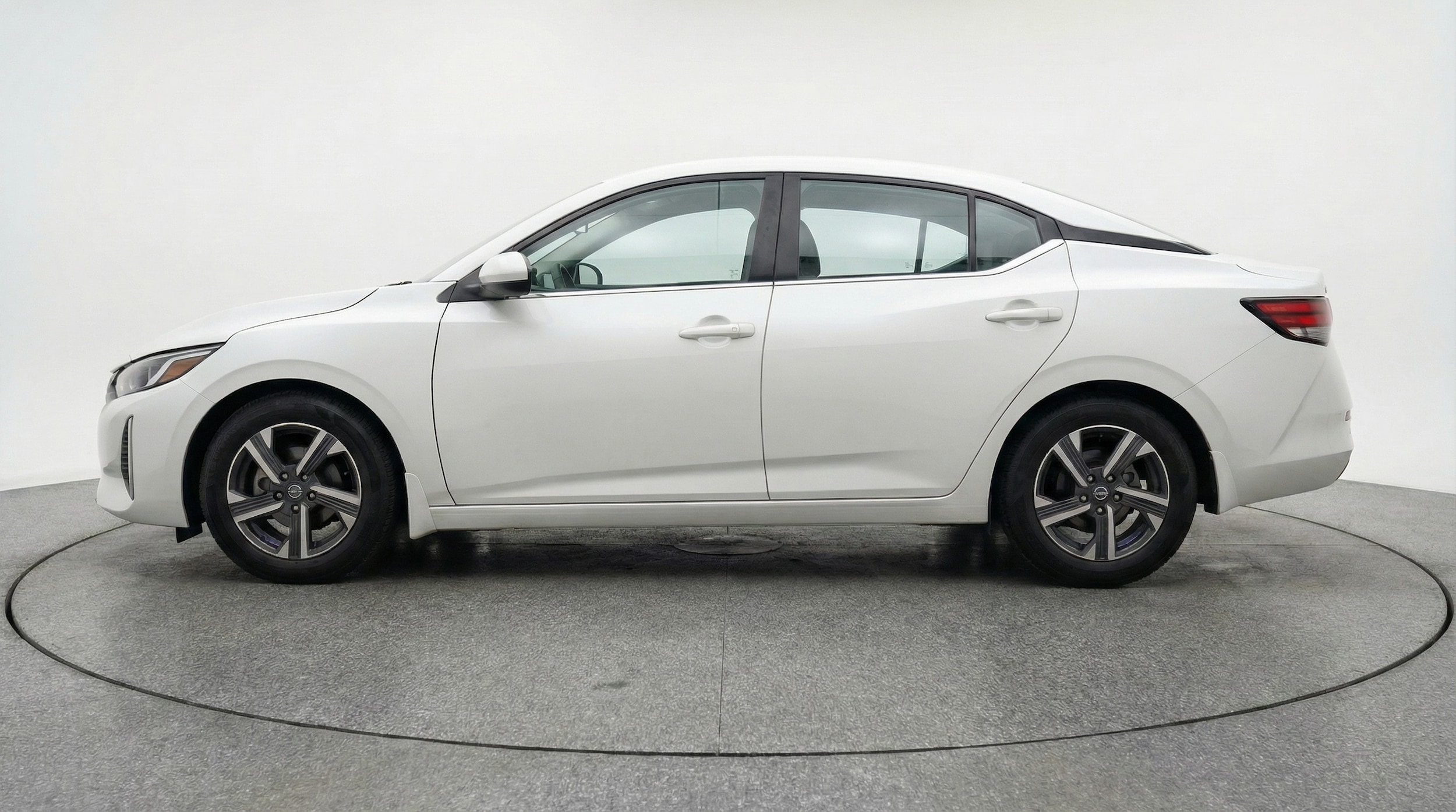 Thumbnail: 2025 Nissan Sentra - 4