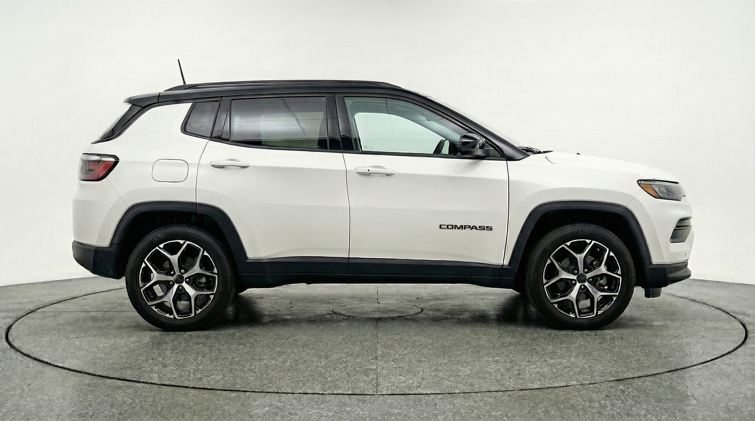Thumbnail: 2025 Jeep Compass - 11