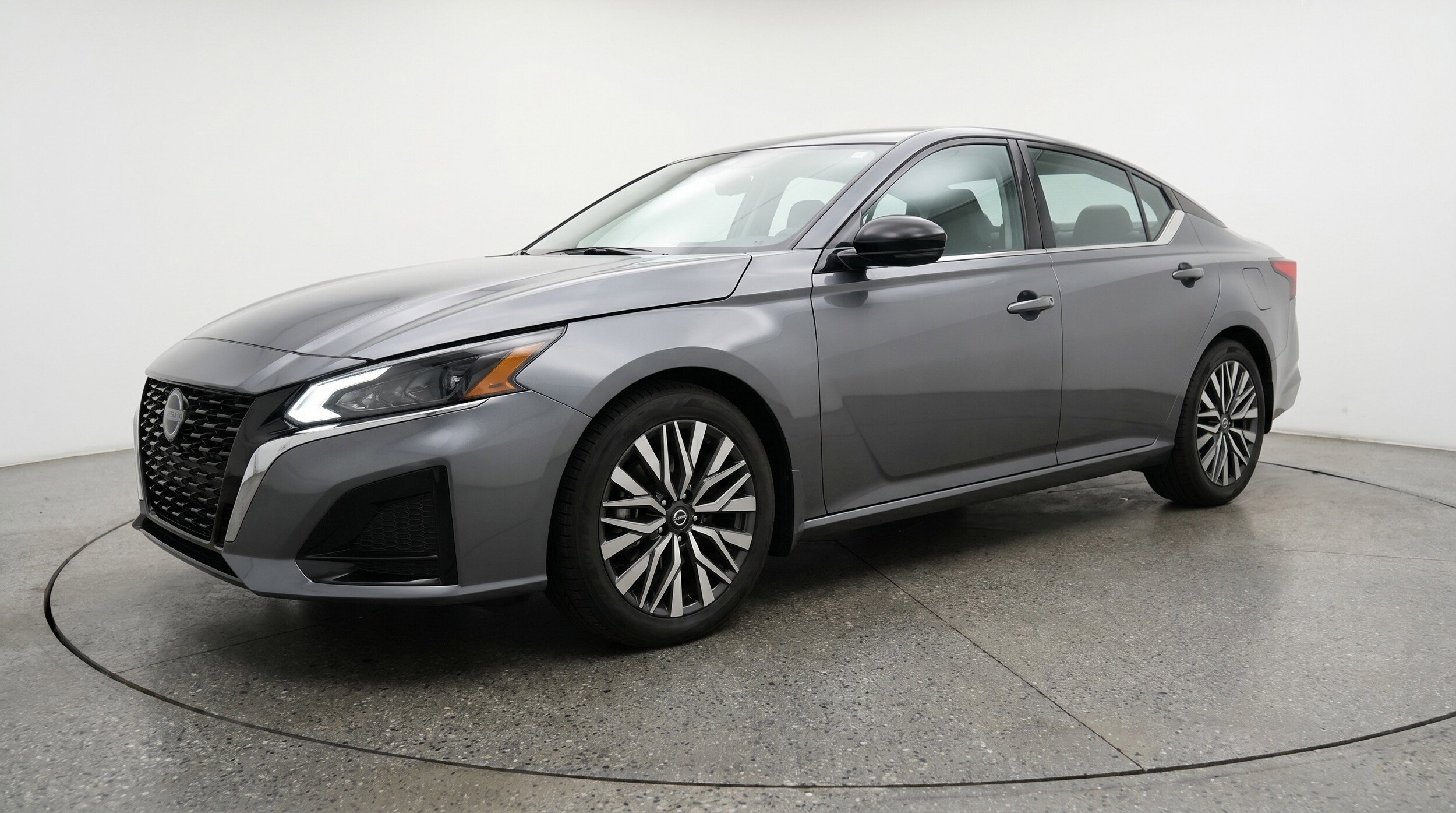 Thumbnail: 2025 Nissan Altima - 3