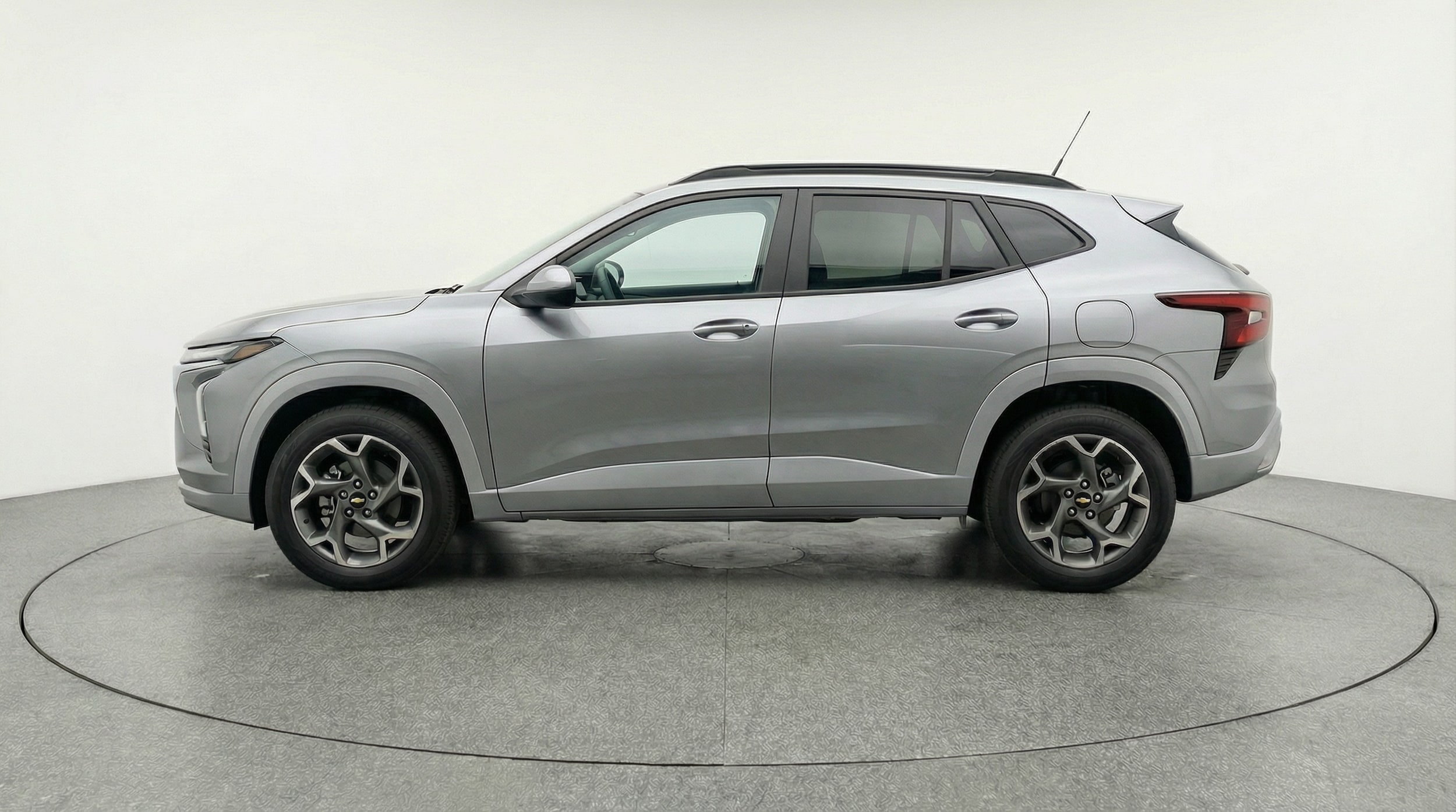 Thumbnail: 2025 Chevrolet Trax - 4