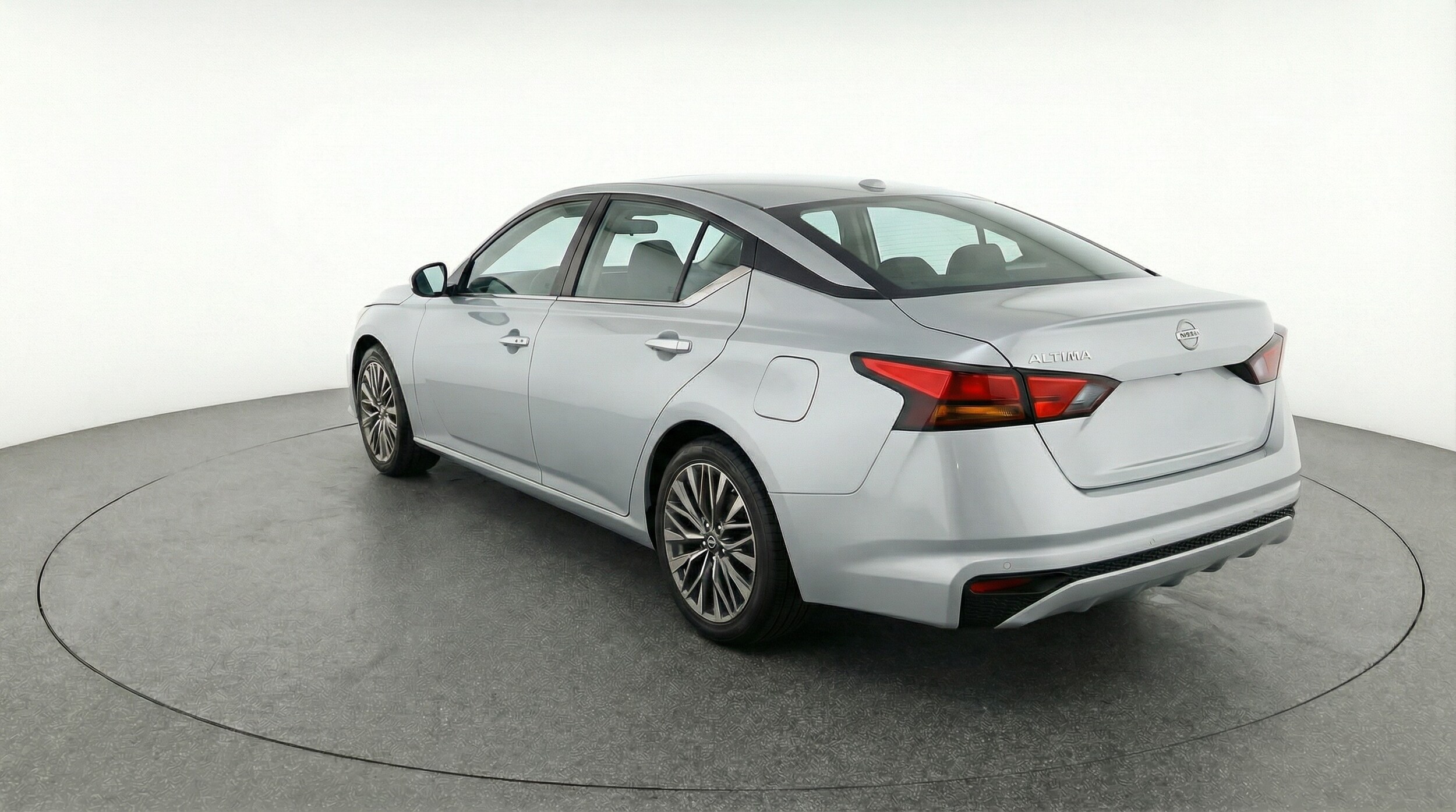 Thumbnail: 2025 Nissan Altima - 5