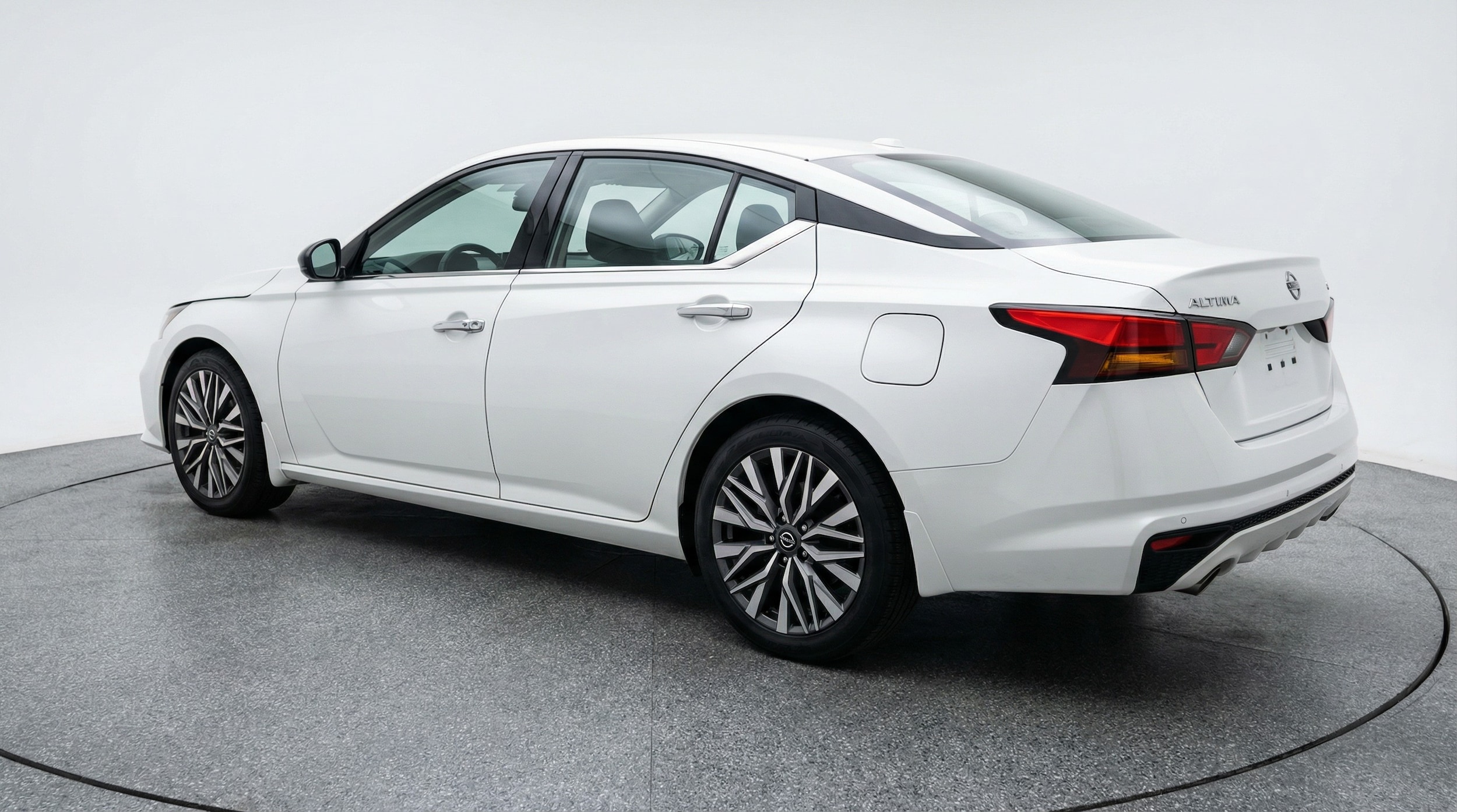 Thumbnail: 2025 Nissan Altima - 5