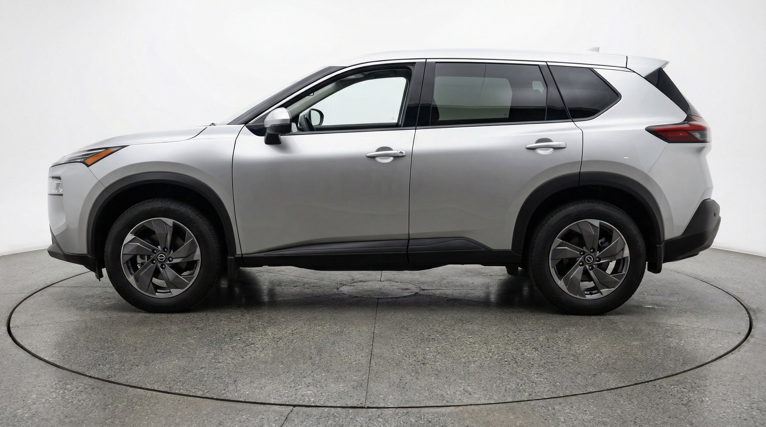 Thumbnail: 2025 Nissan Rogue - 5