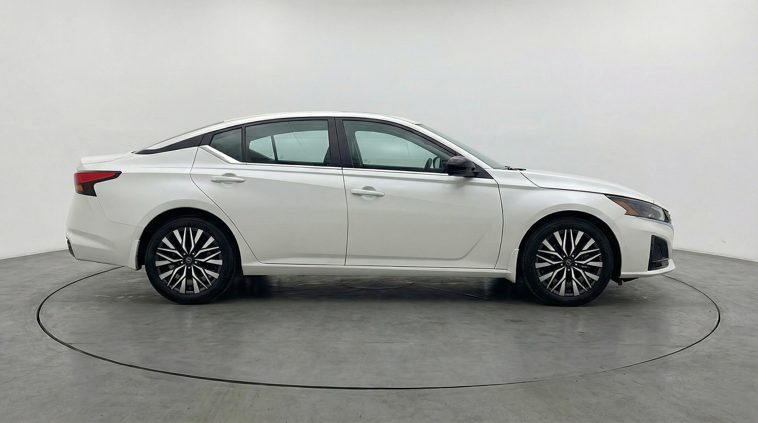 Thumbnail: 2025 Nissan Altima - 8