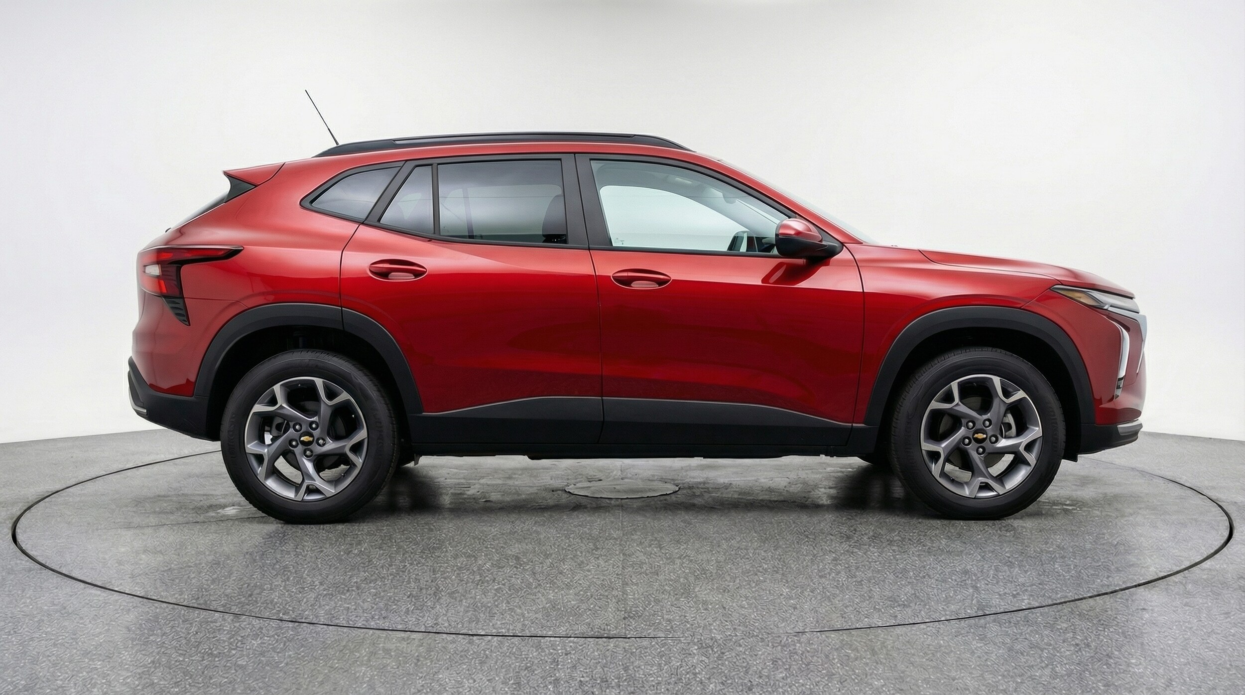 Thumbnail: 2025 Chevrolet Trax - 8