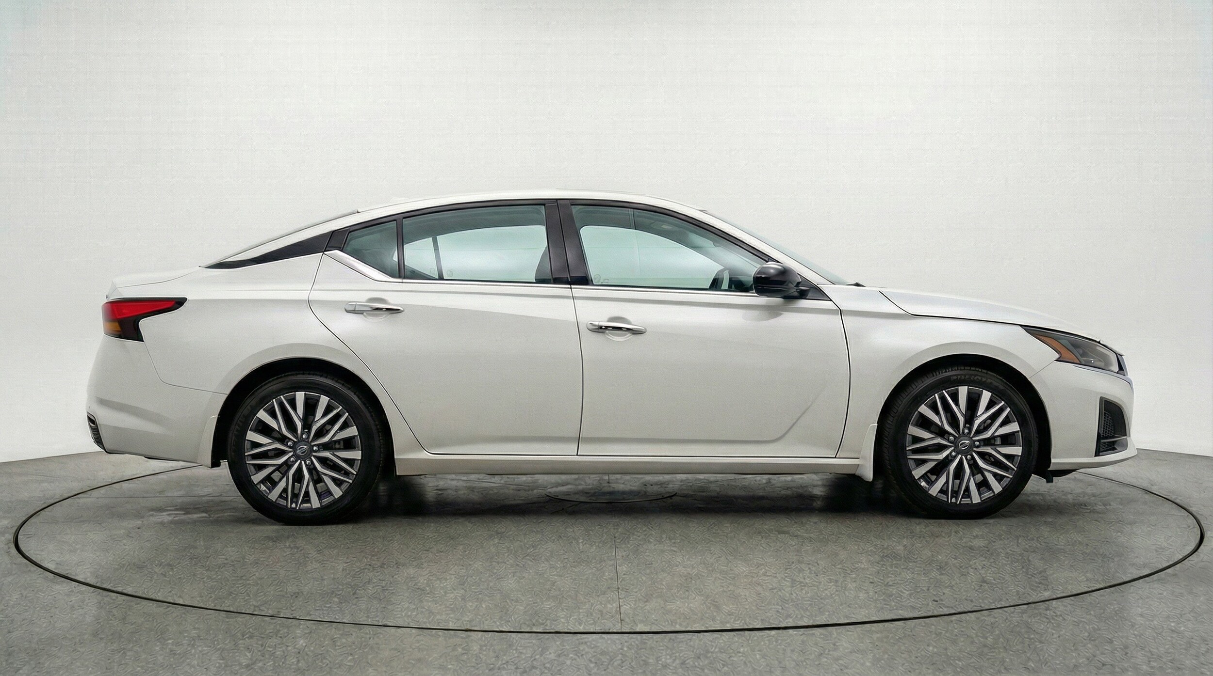 Thumbnail: 2025 Nissan Altima - 11