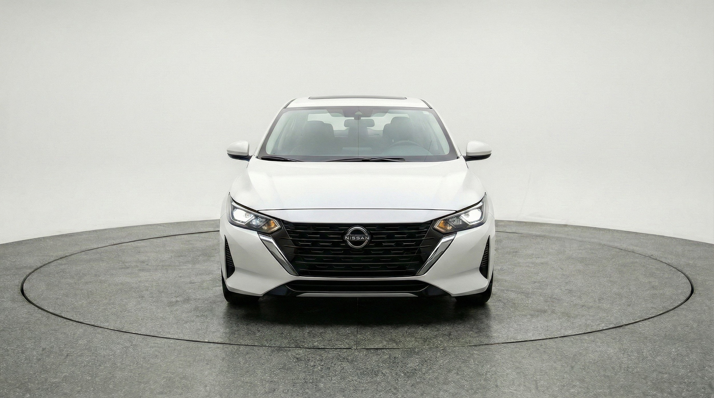 Thumbnail: 2025 Nissan Sentra - 2