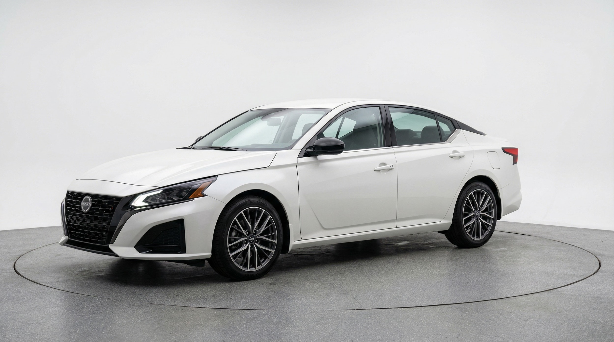 Thumbnail: 2025 Nissan Altima - 3