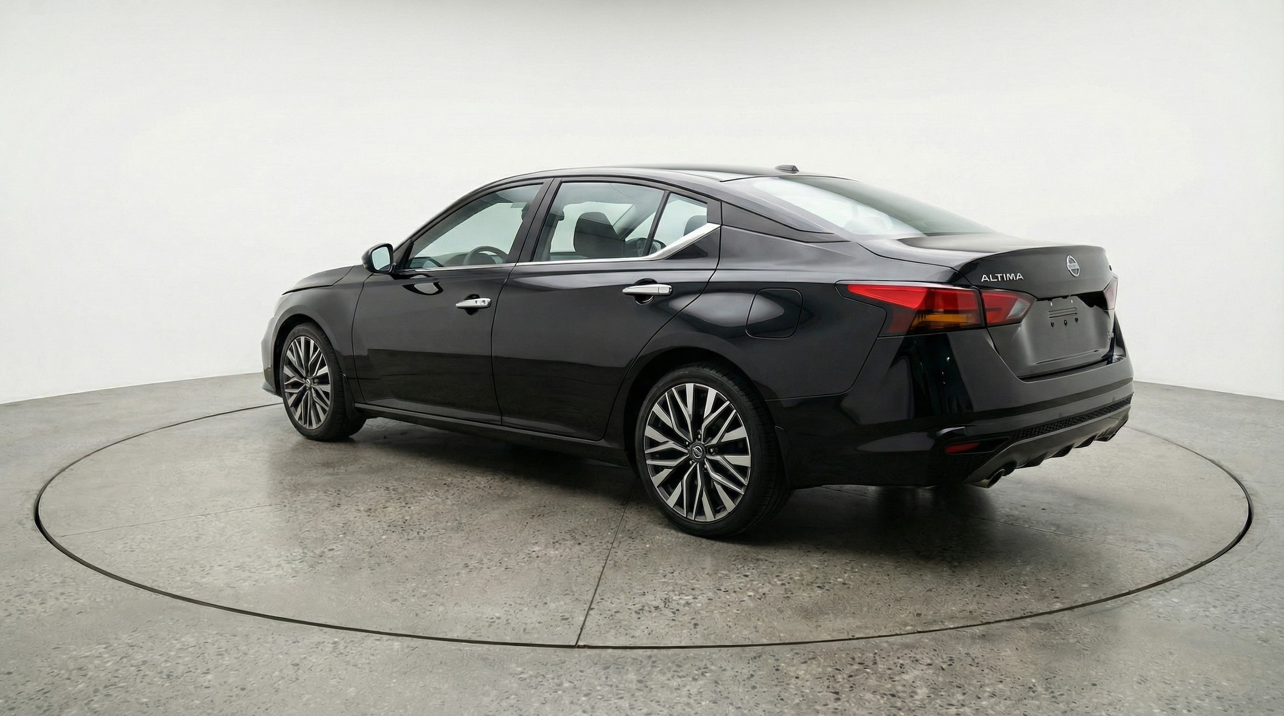 Thumbnail: 2025 Nissan Altima - 5