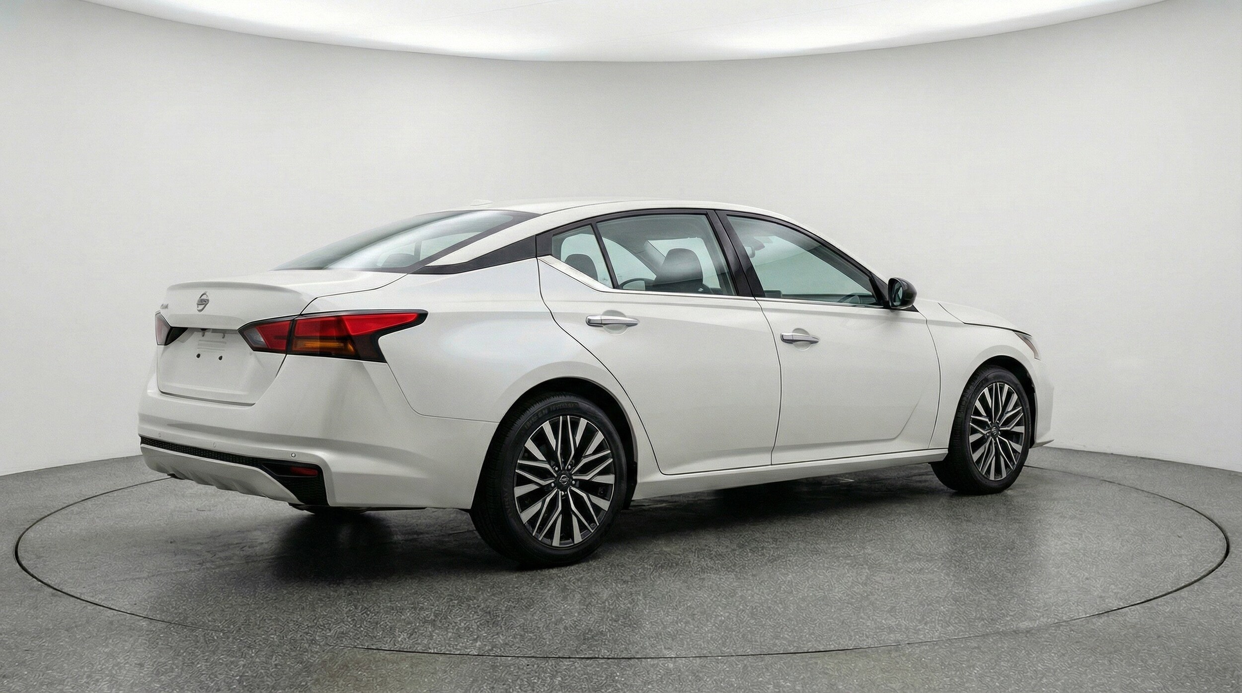 Thumbnail: 2025 Nissan Altima - 9